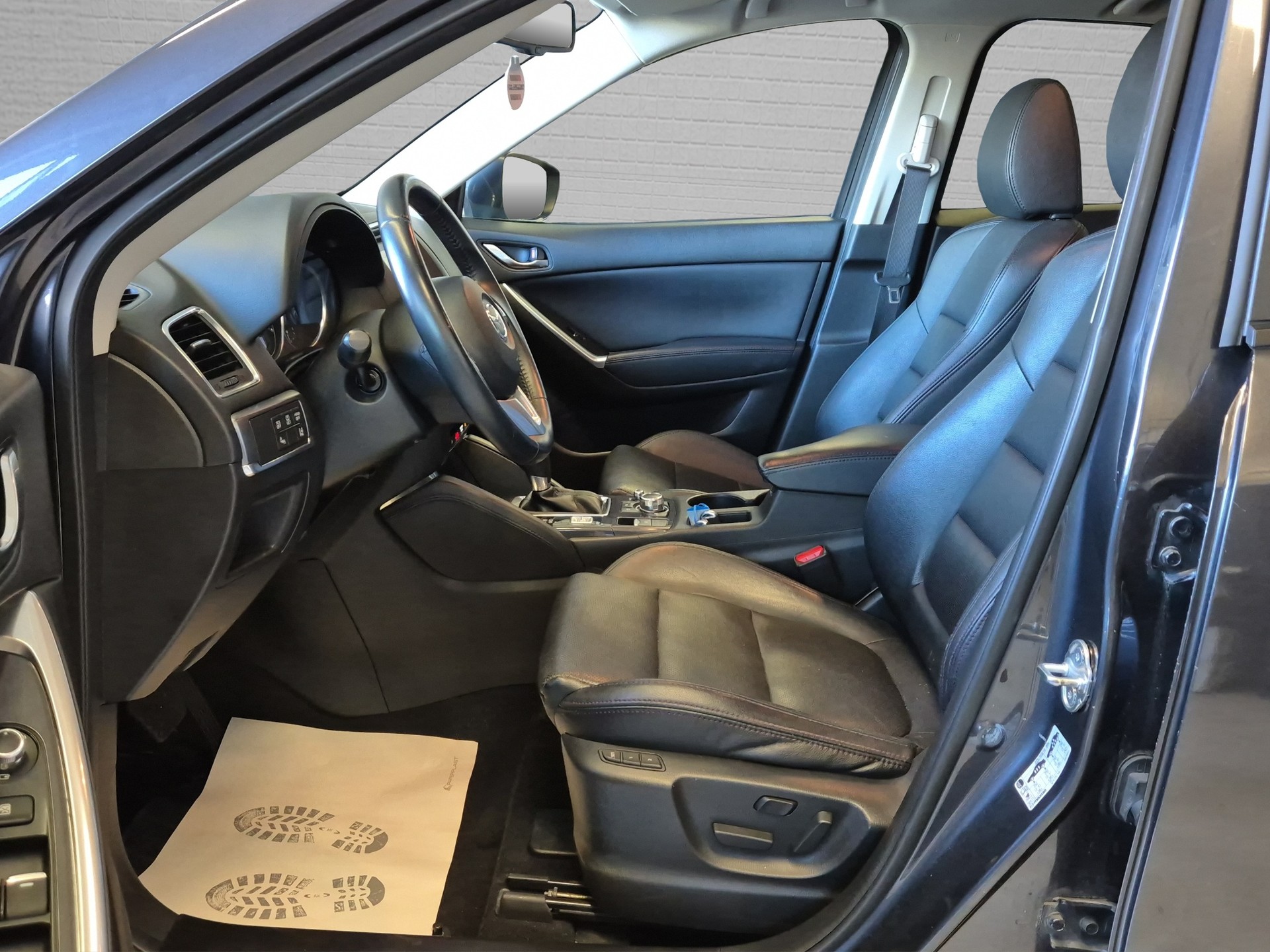 MAZDA CX-5 2.5 Revolution AWD Skyactive-G Automatic-image-16