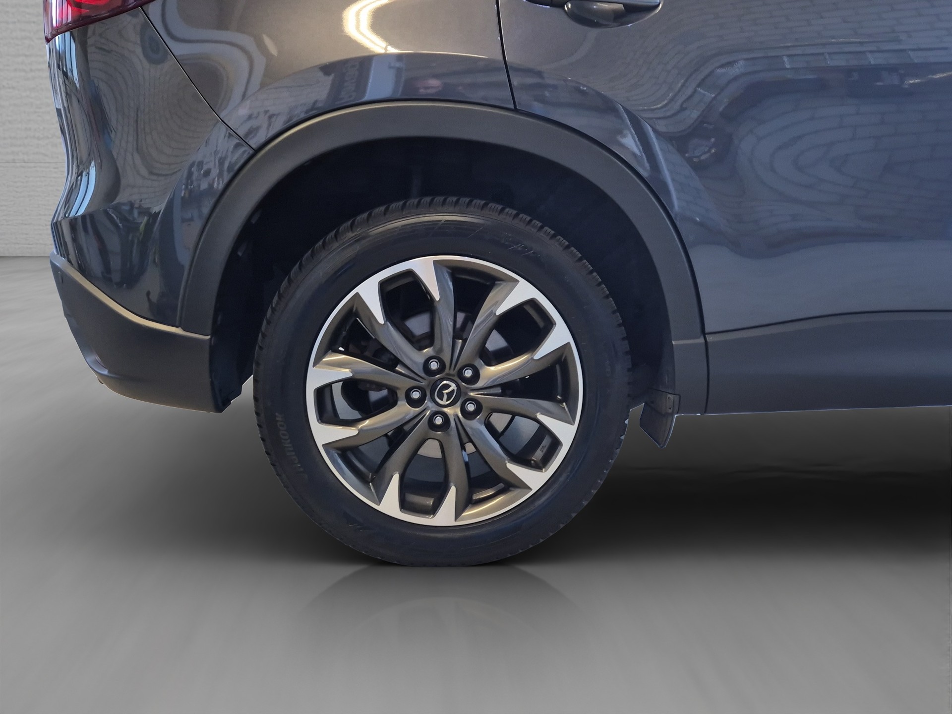 MAZDA CX-5 2.5 Revolution AWD Skyactive-G Automatic-image-12