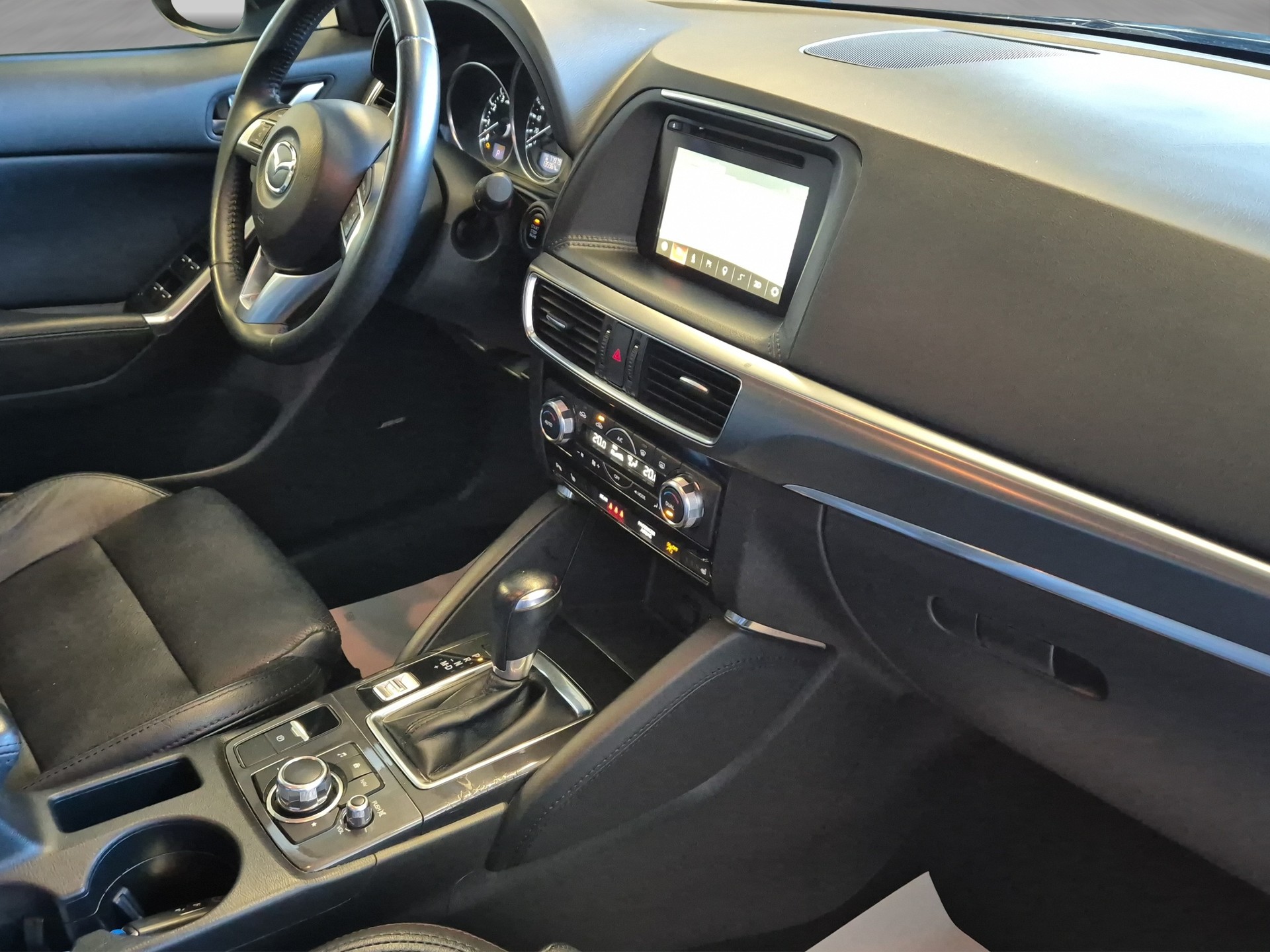 MAZDA CX-5 2.5 Revolution AWD Skyactive-G Automatic-image-23