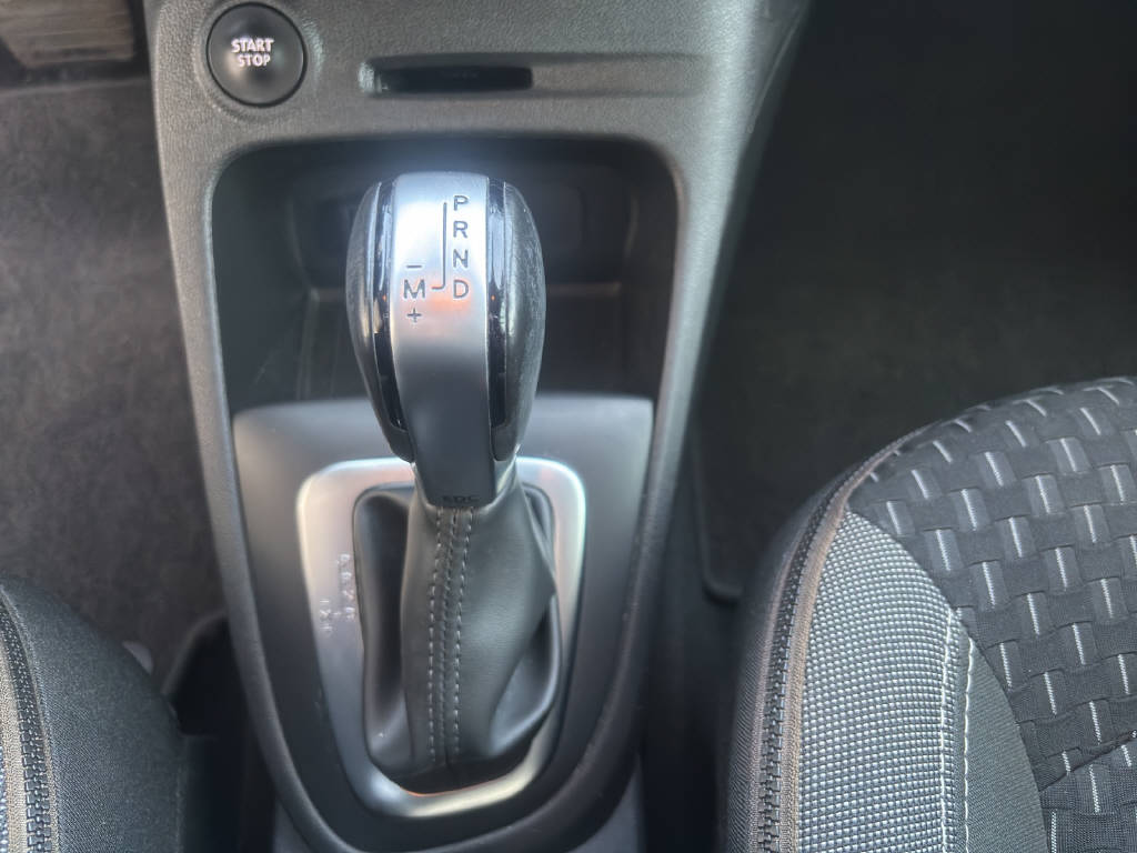 RENAULT Captur 1.2 TCe Intens EDC S/S-image-13