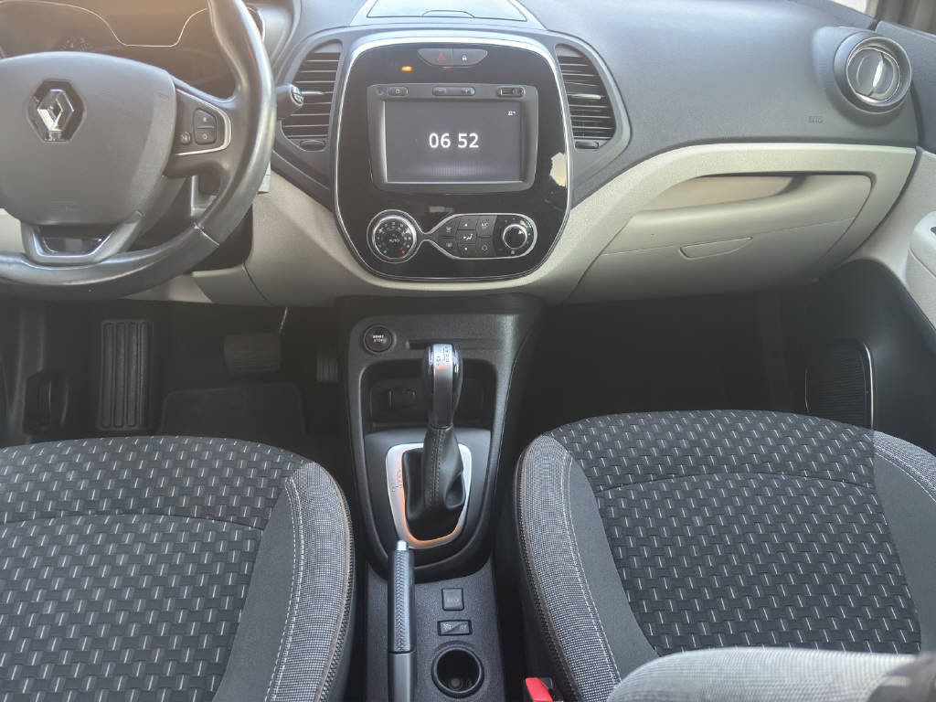 RENAULT Captur 1.2 TCe Intens EDC S/S-image-8