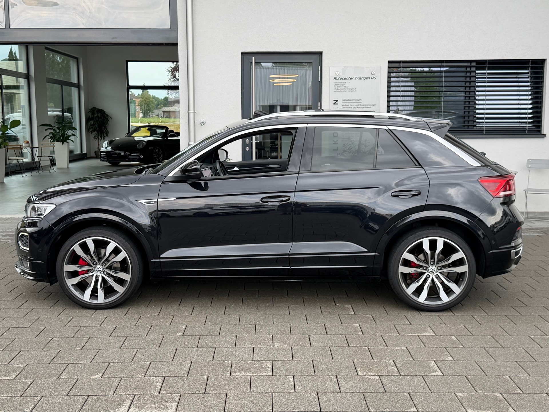 VW T-Roc 2.0 TSI Sport DSG 4Motion-image-3