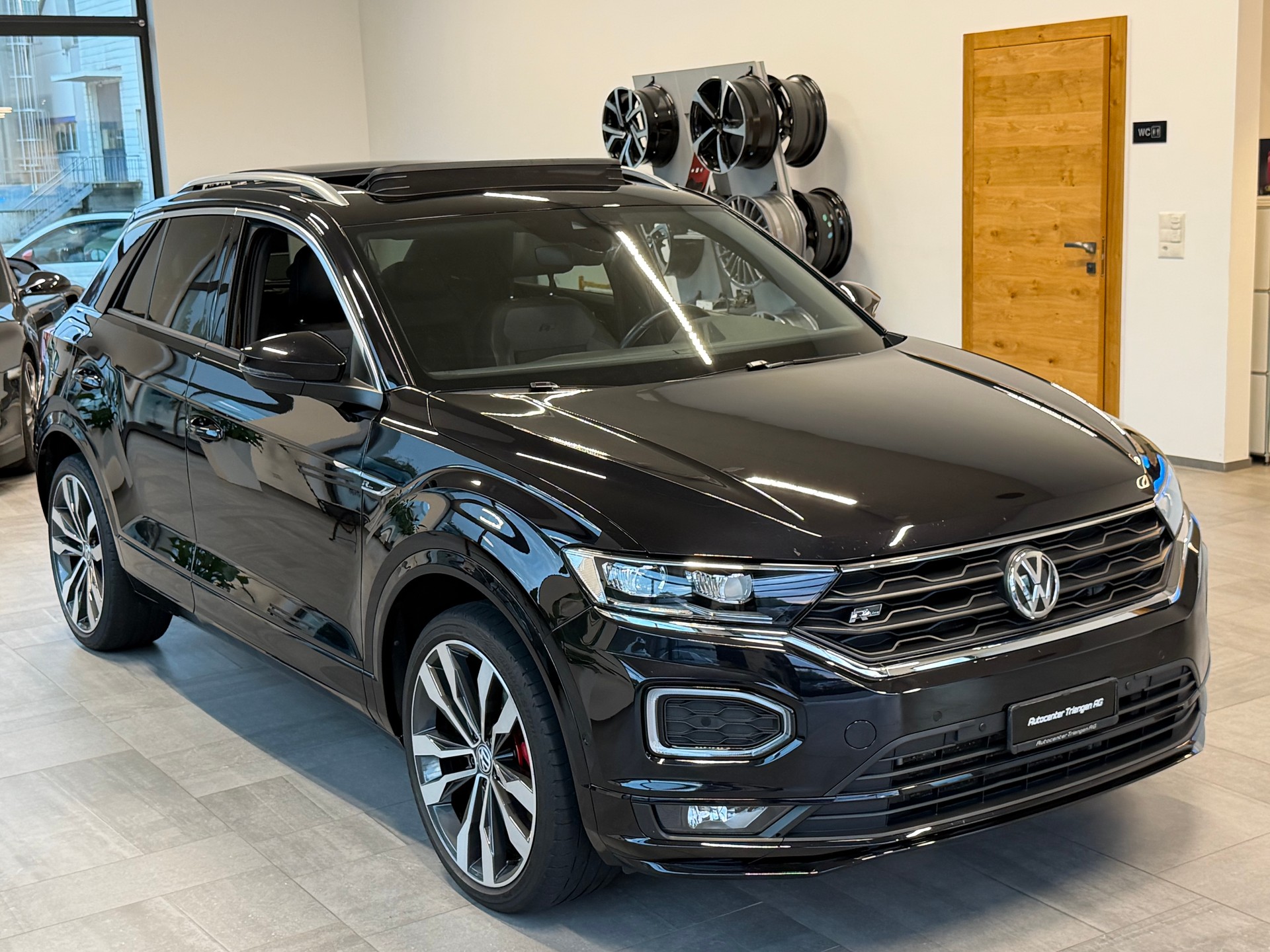 VW T-Roc 2.0 TSI Sport DSG 4Motion-image-8