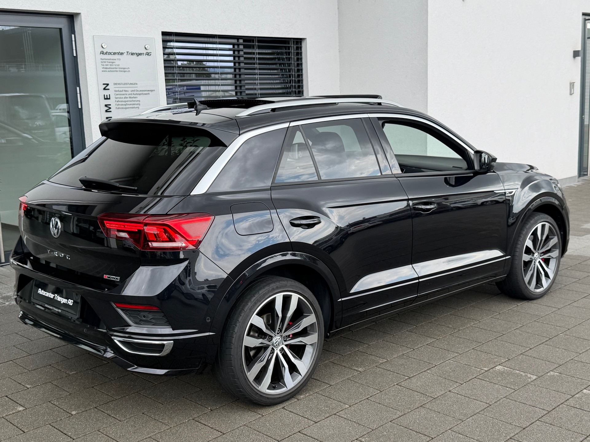 VW T-Roc 2.0 TSI Sport DSG 4Motion-image-6