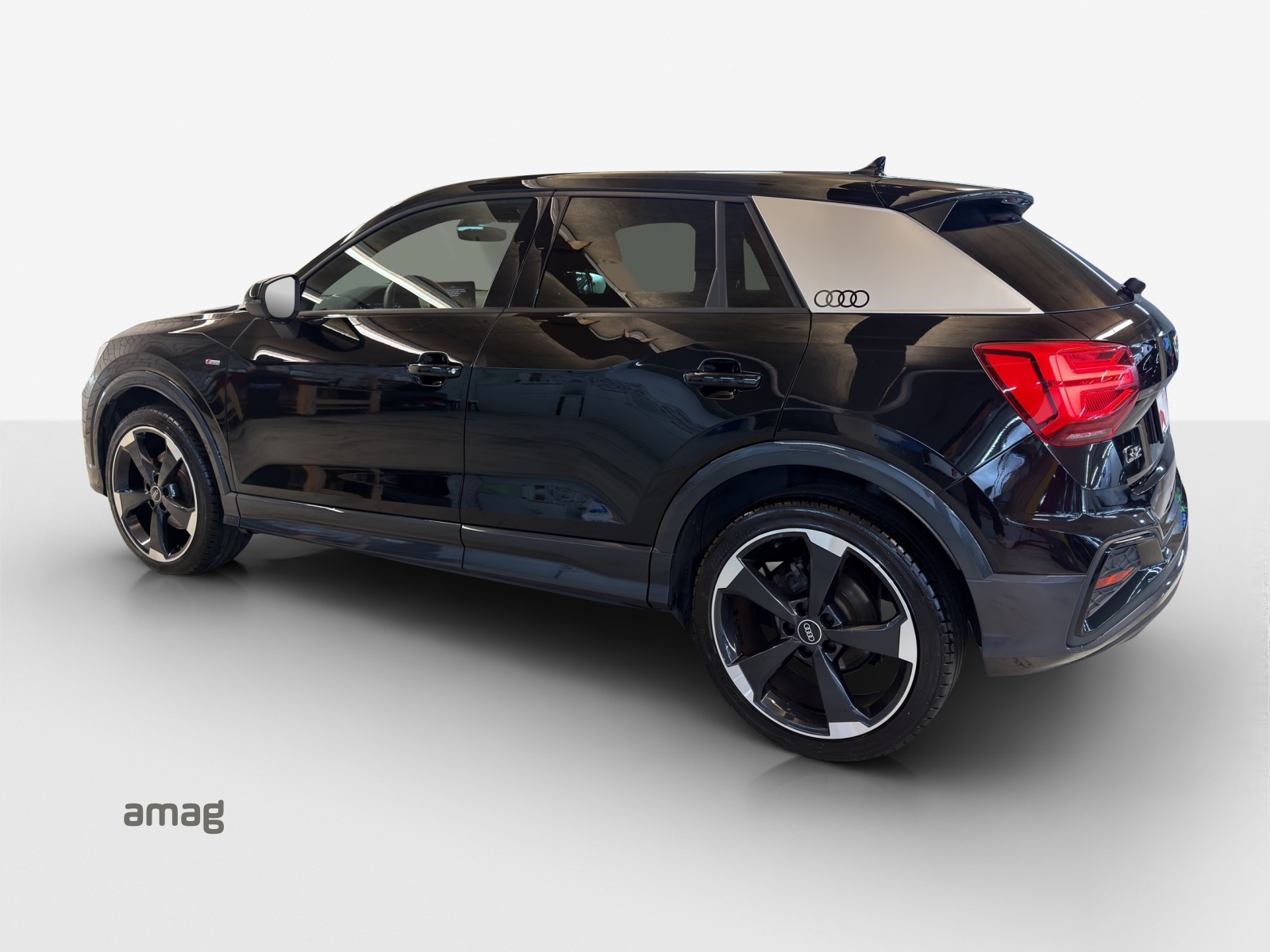 AUDI Q2 35 TFSI S line S-tronic-image-2