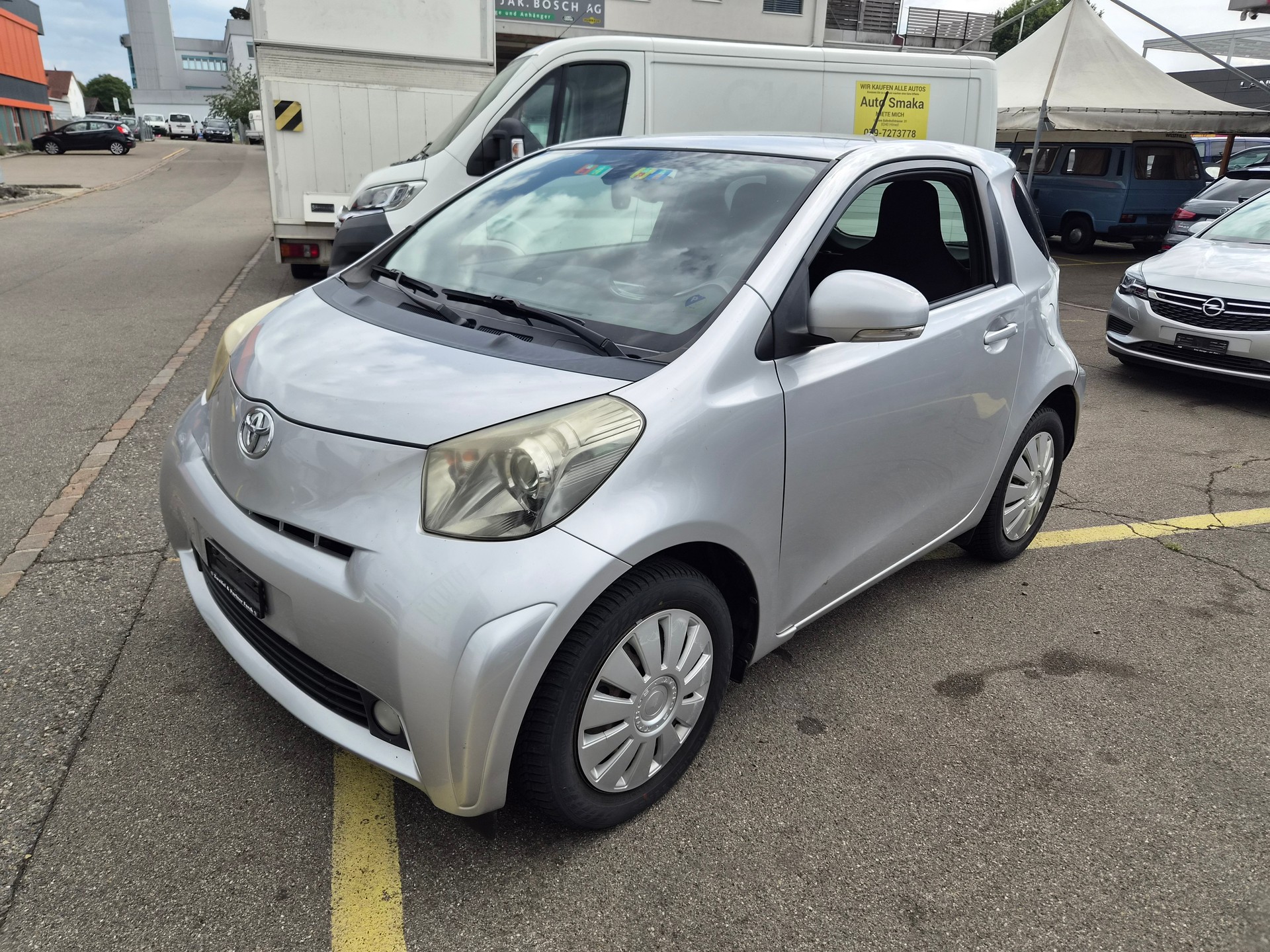 TOYOTA iQ2 1.4 D-4D-image-5