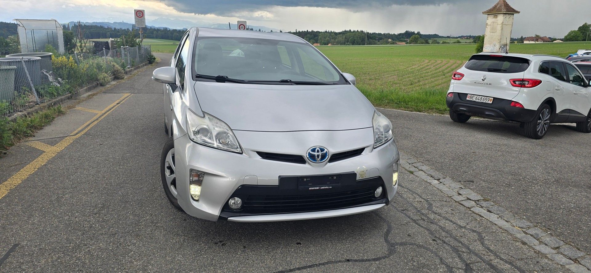 TOYOTA Prius 1.8 16V HSD Luna