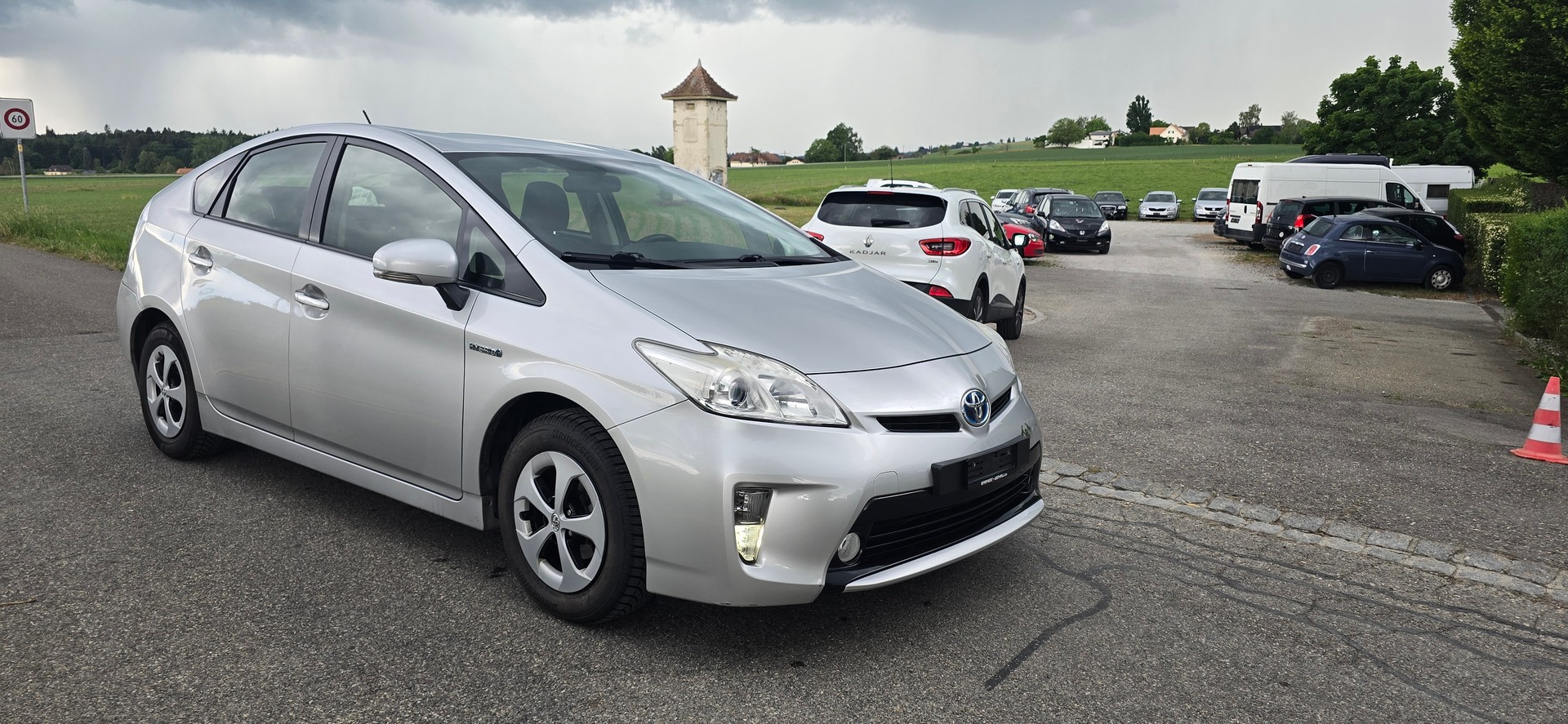 TOYOTA Prius 1.8 16V HSD Luna-image-7