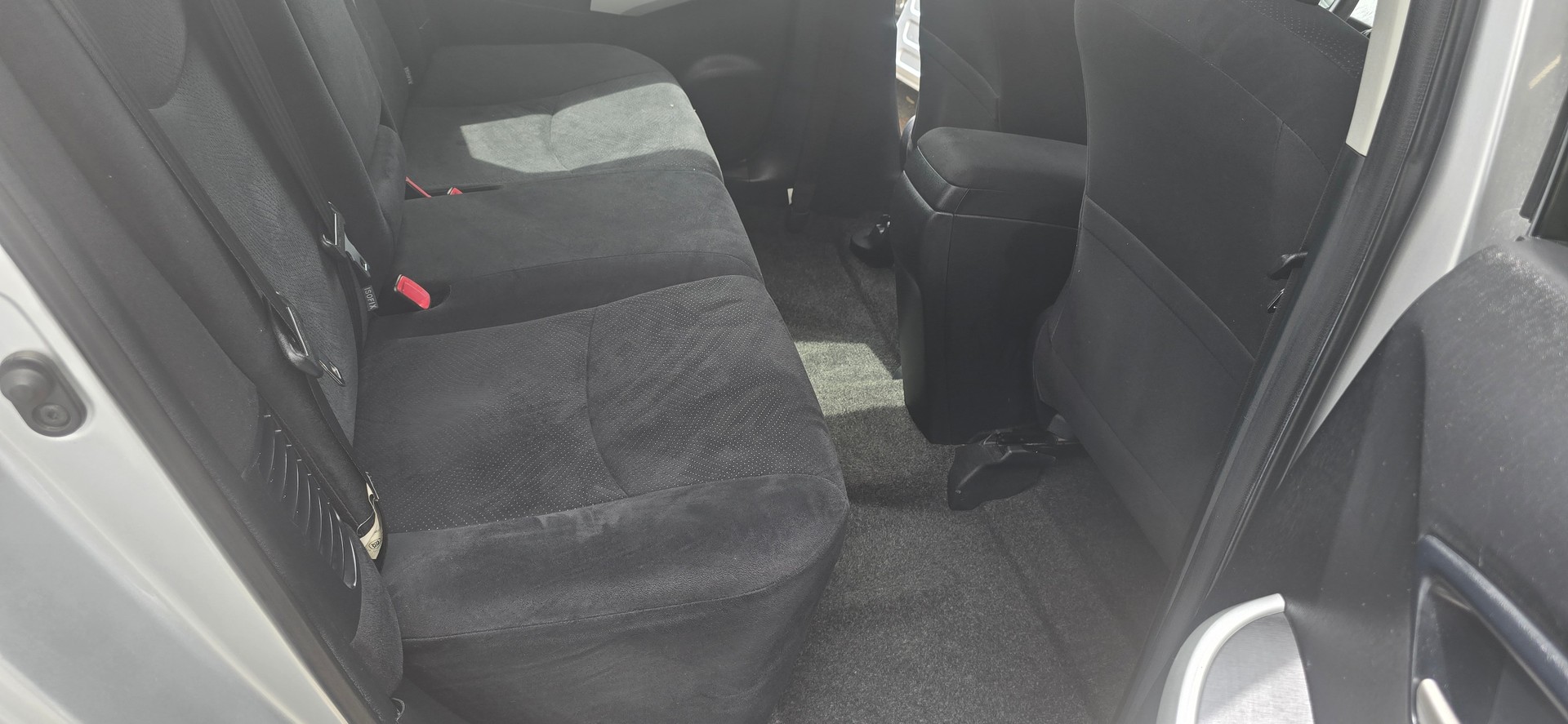 TOYOTA Prius 1.8 16V HSD Luna-image-10