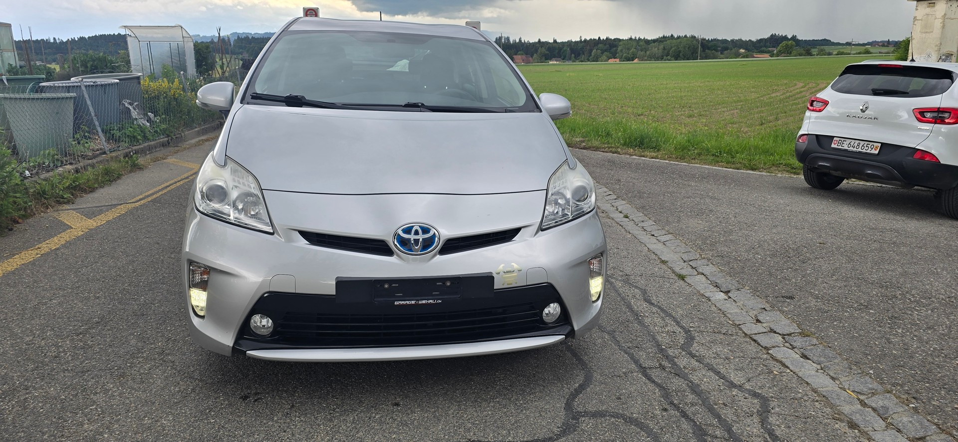 TOYOTA Prius 1.8 16V HSD Luna-image-1