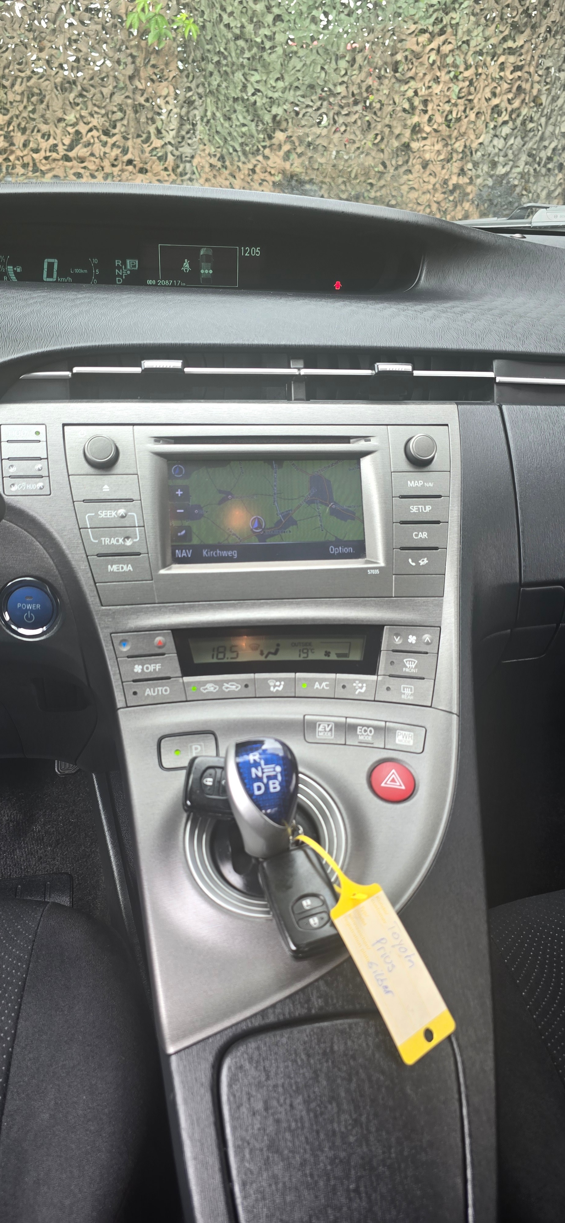 TOYOTA Prius 1.8 16V HSD Luna-image-9