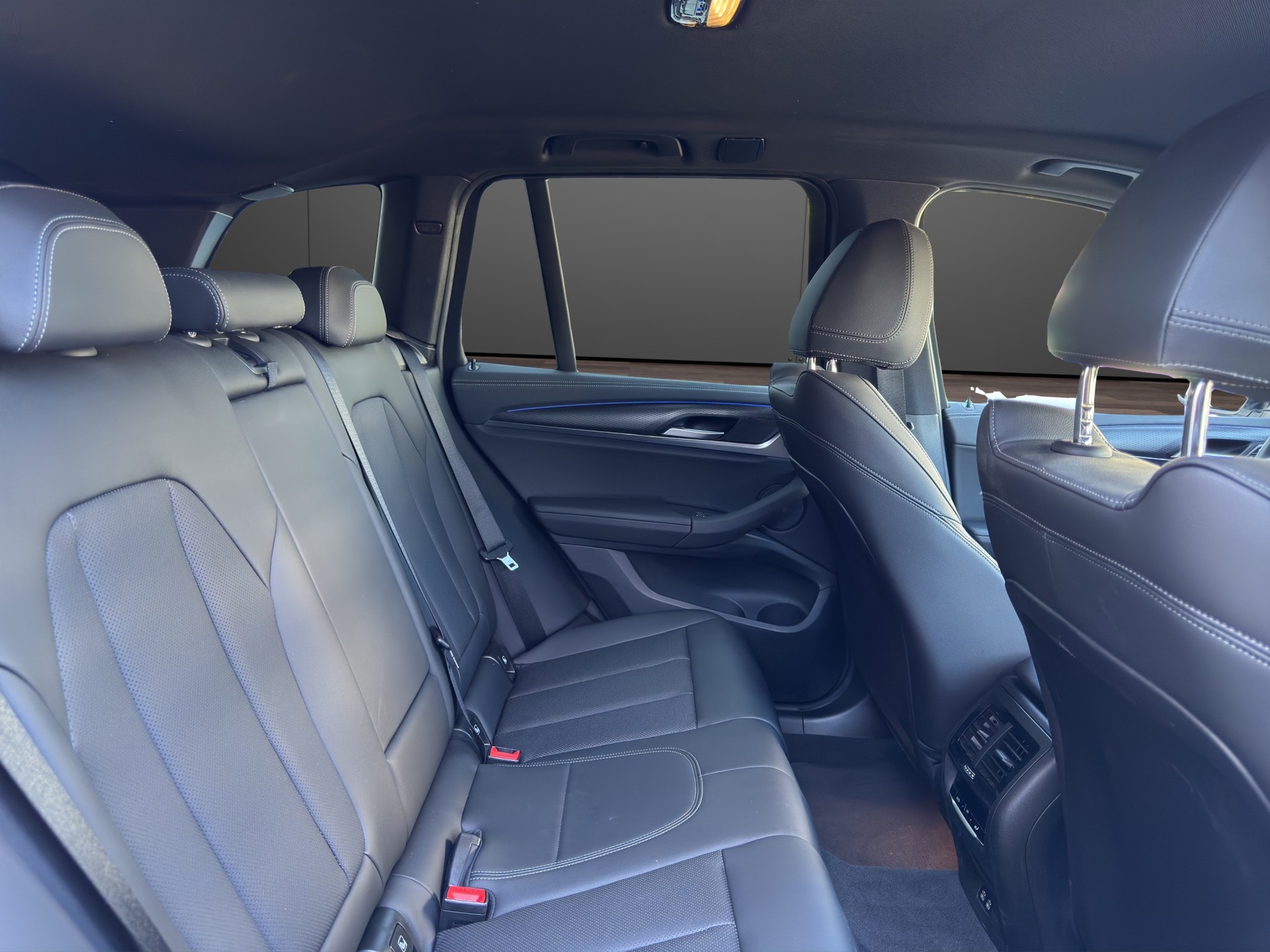 BMW X3 M40i-image-16