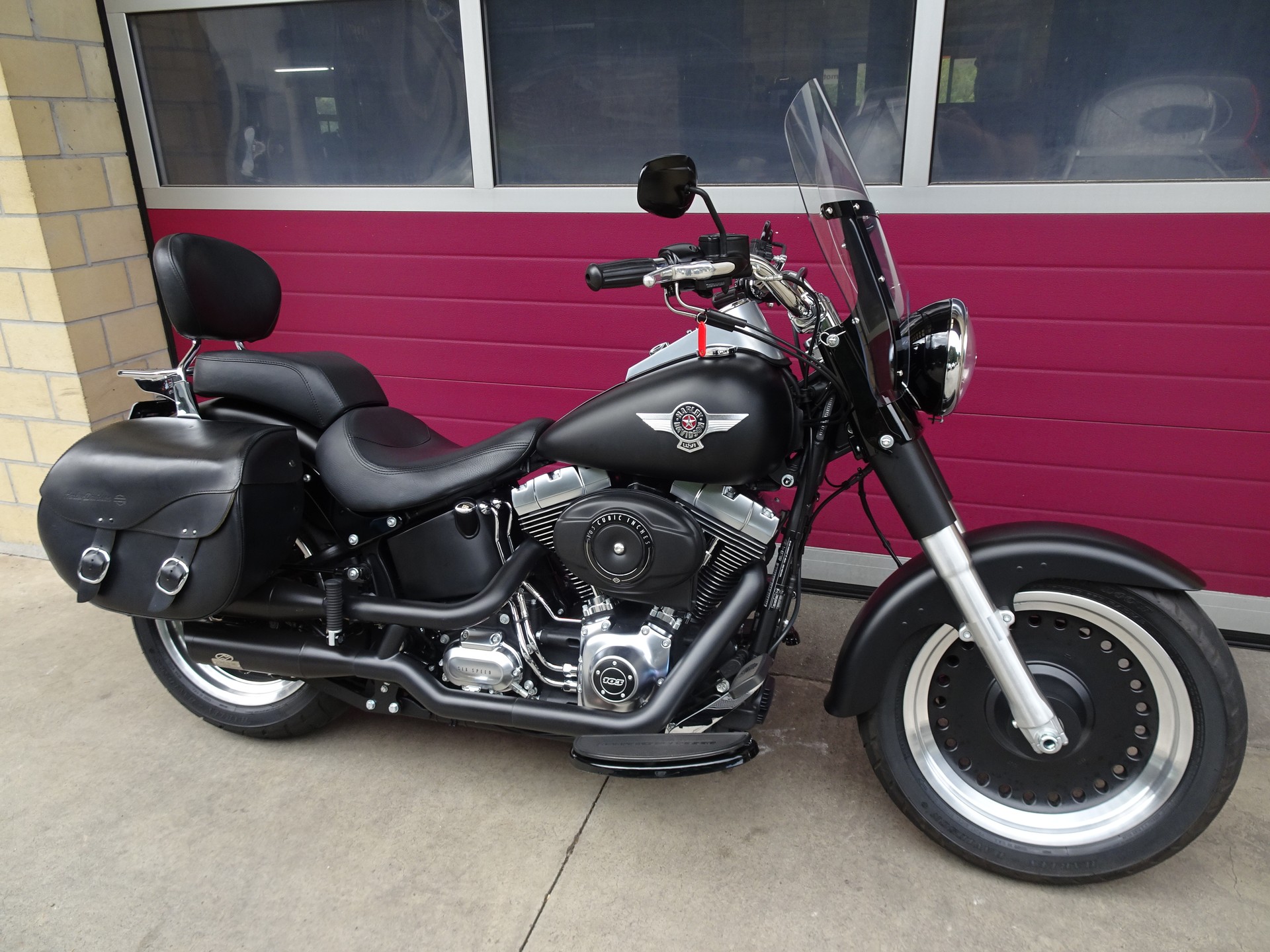 HARLEY-DAVIDSON FLSTFB Fat Boy Special ABS-showroom-element-2