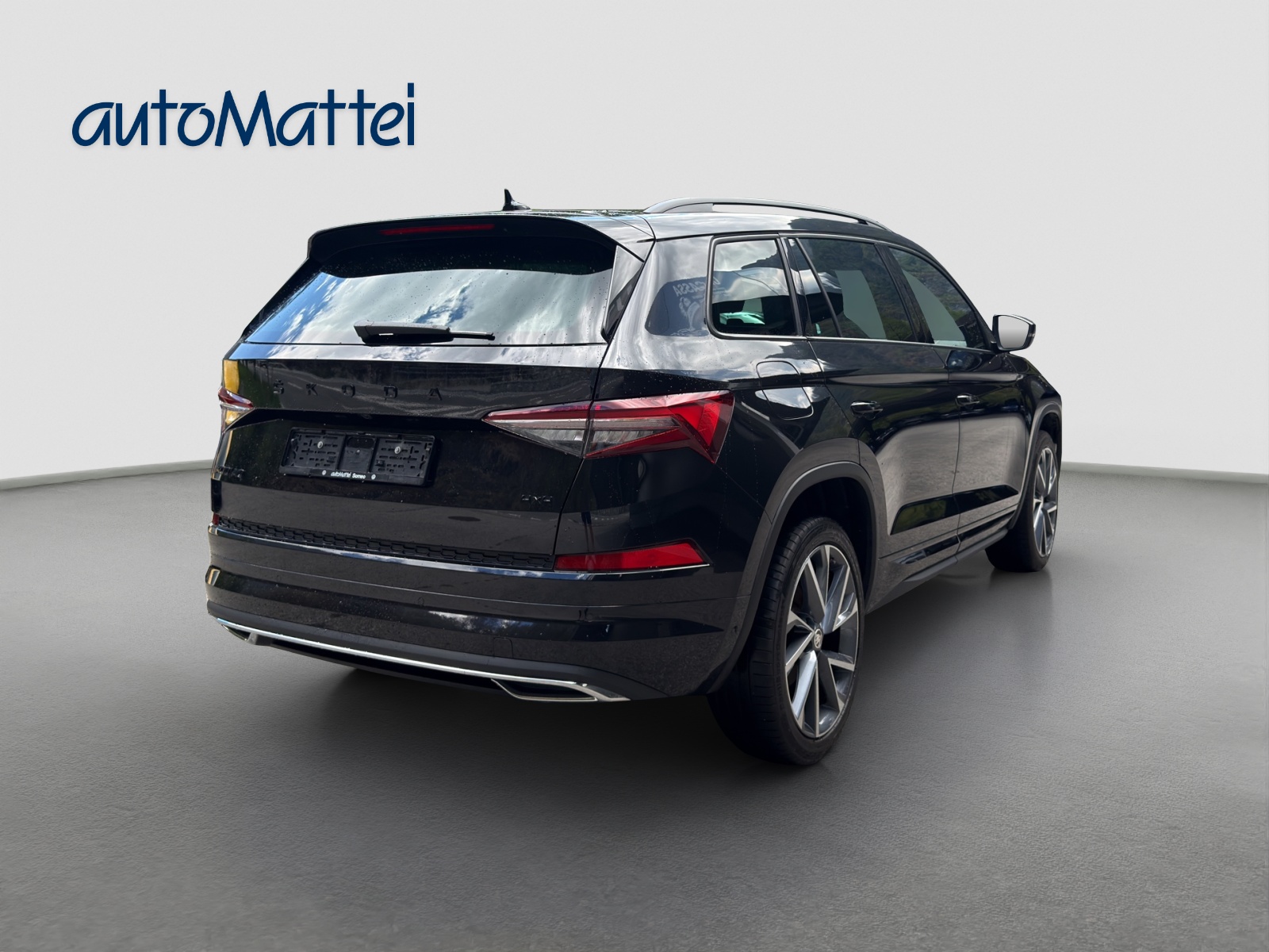 SKODA Kodiaq 2.0 TSI 4x4 SportLine-image-3