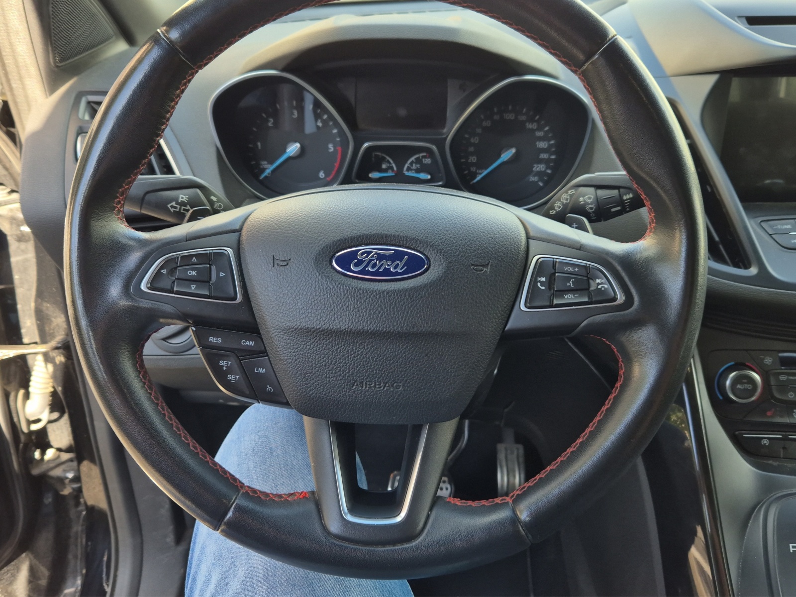FORD St-Line-image-6
