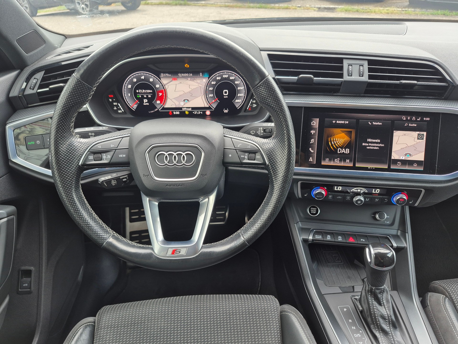 AUDI Q3 35 TFSI S line Attraction S-tronic-image-10