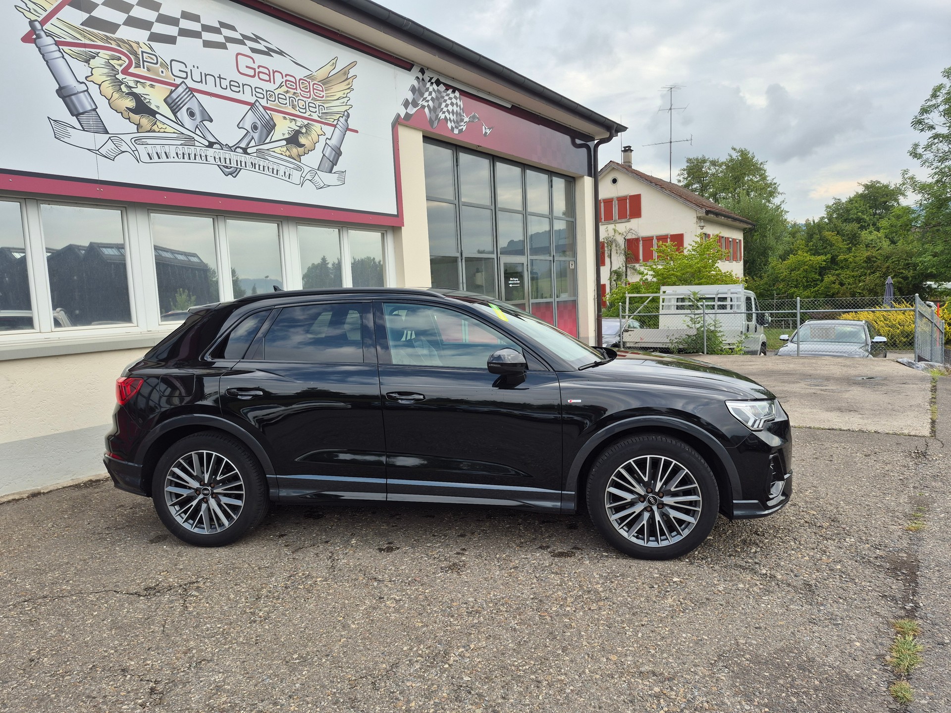 AUDI Q3 35 TFSI S line Attraction S-tronic-image-2