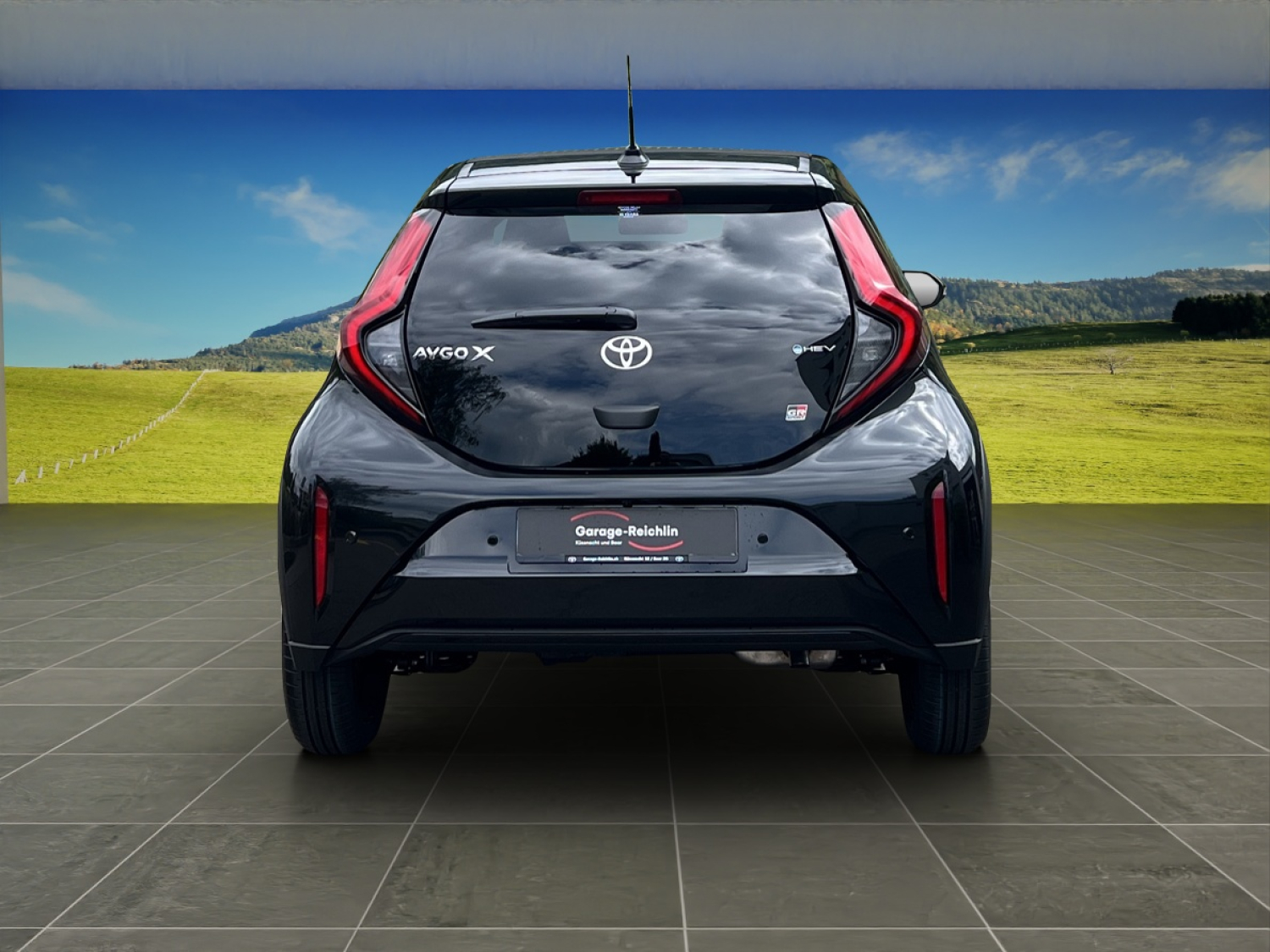 TOYOTA Aygo X 1.5 VVT-i HSD GR Sport-image-3