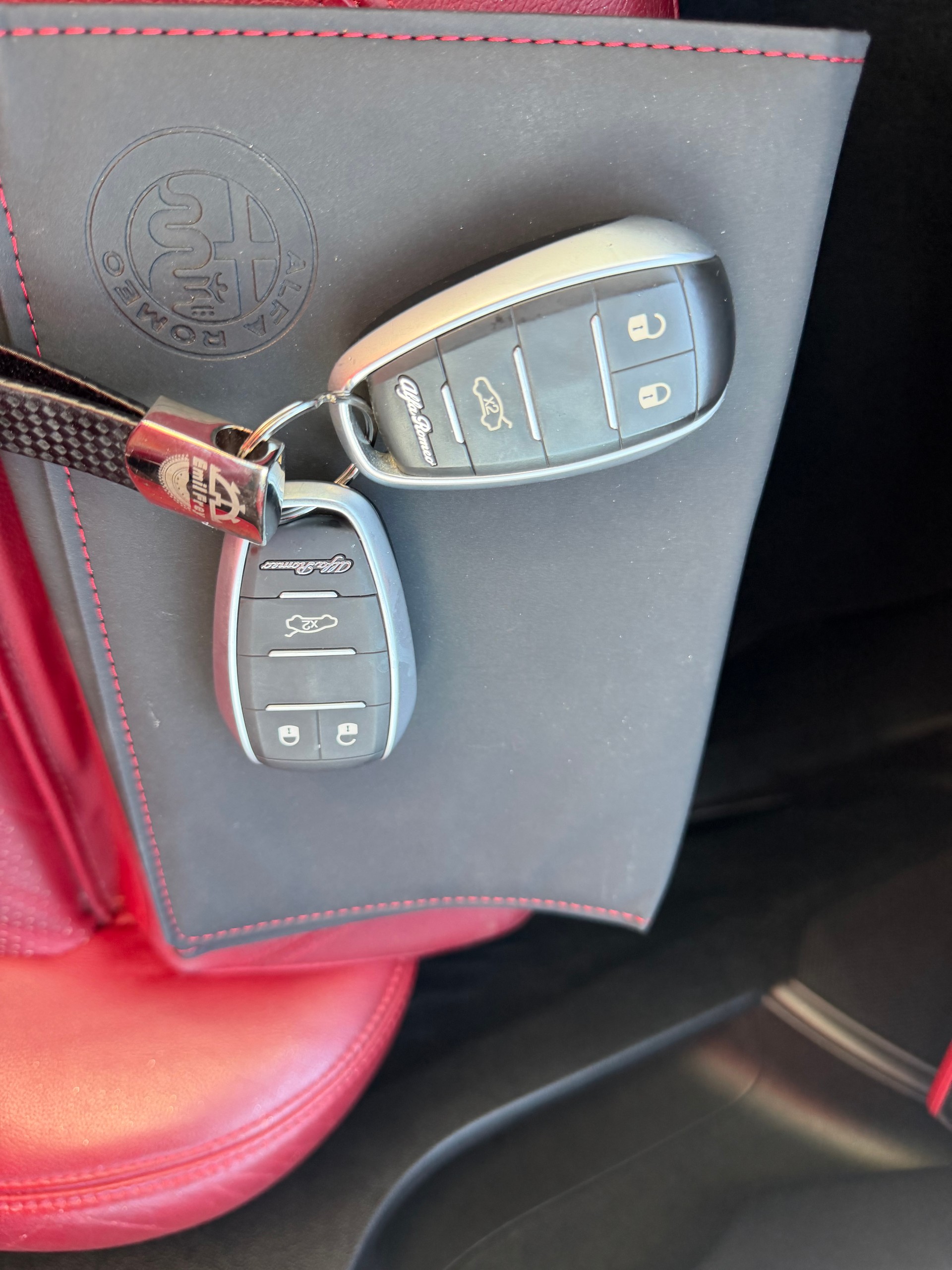 ALFA ROMEO Giulia 2.2 JTDM Veloce TI Q4 Automatic-image-13