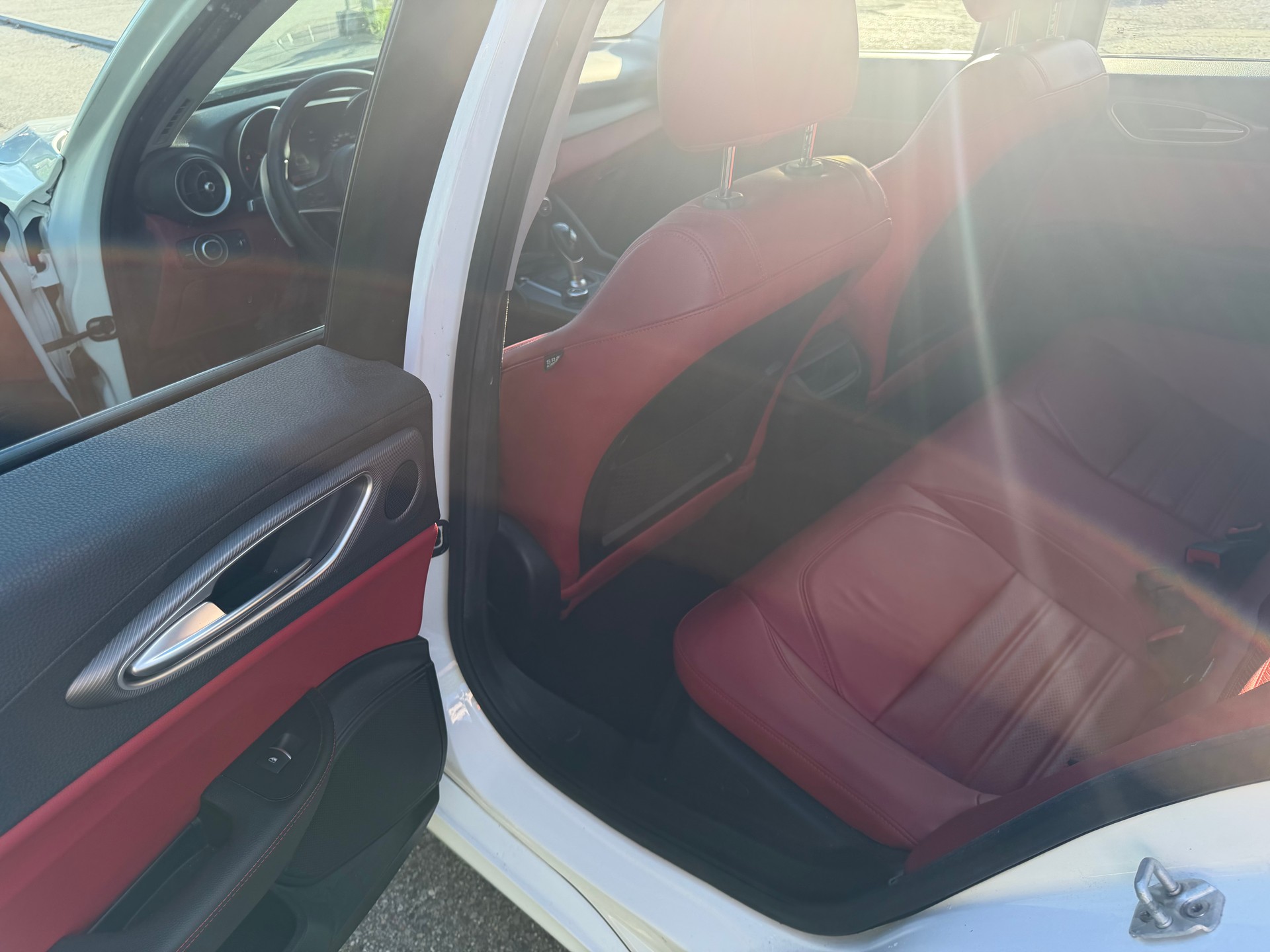 ALFA ROMEO Giulia 2.2 JTDM Veloce TI Q4 Automatic-image-8