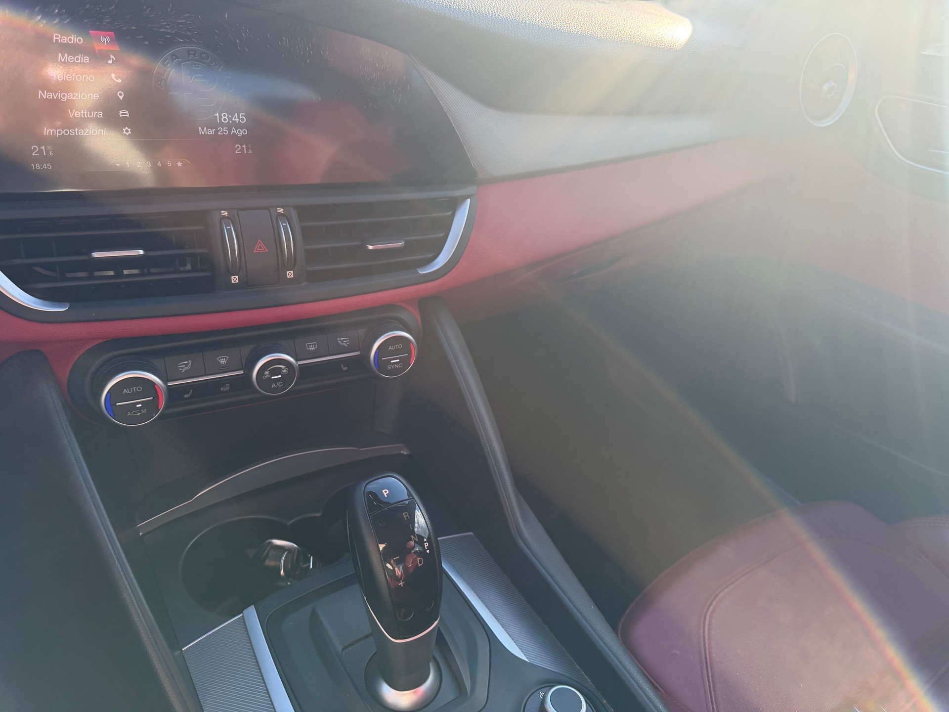 ALFA ROMEO Giulia 2.2 JTDM Veloce TI Q4 Automatic-image-11