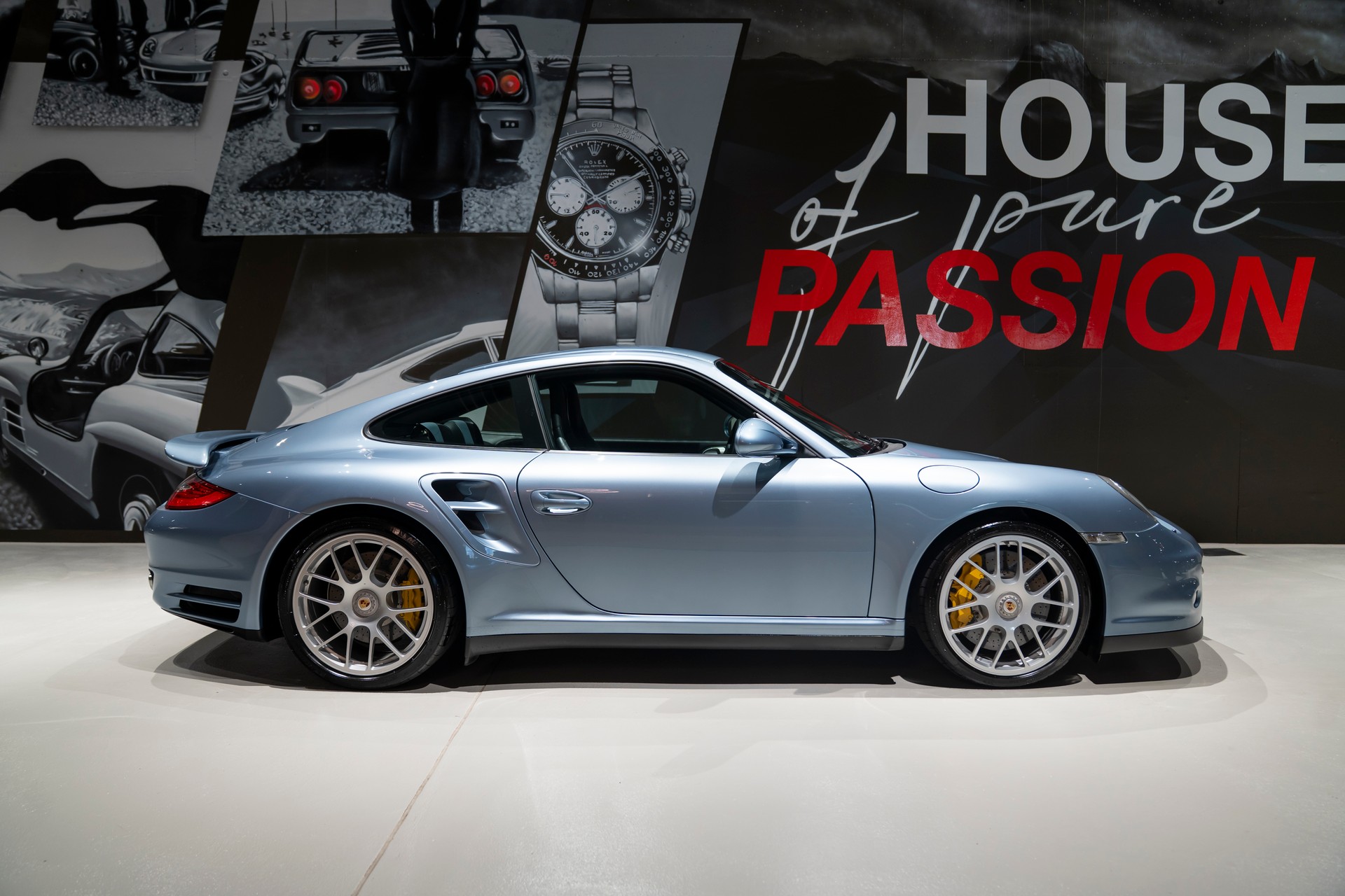 PORSCHE 911 Turbo S PDK-image-2