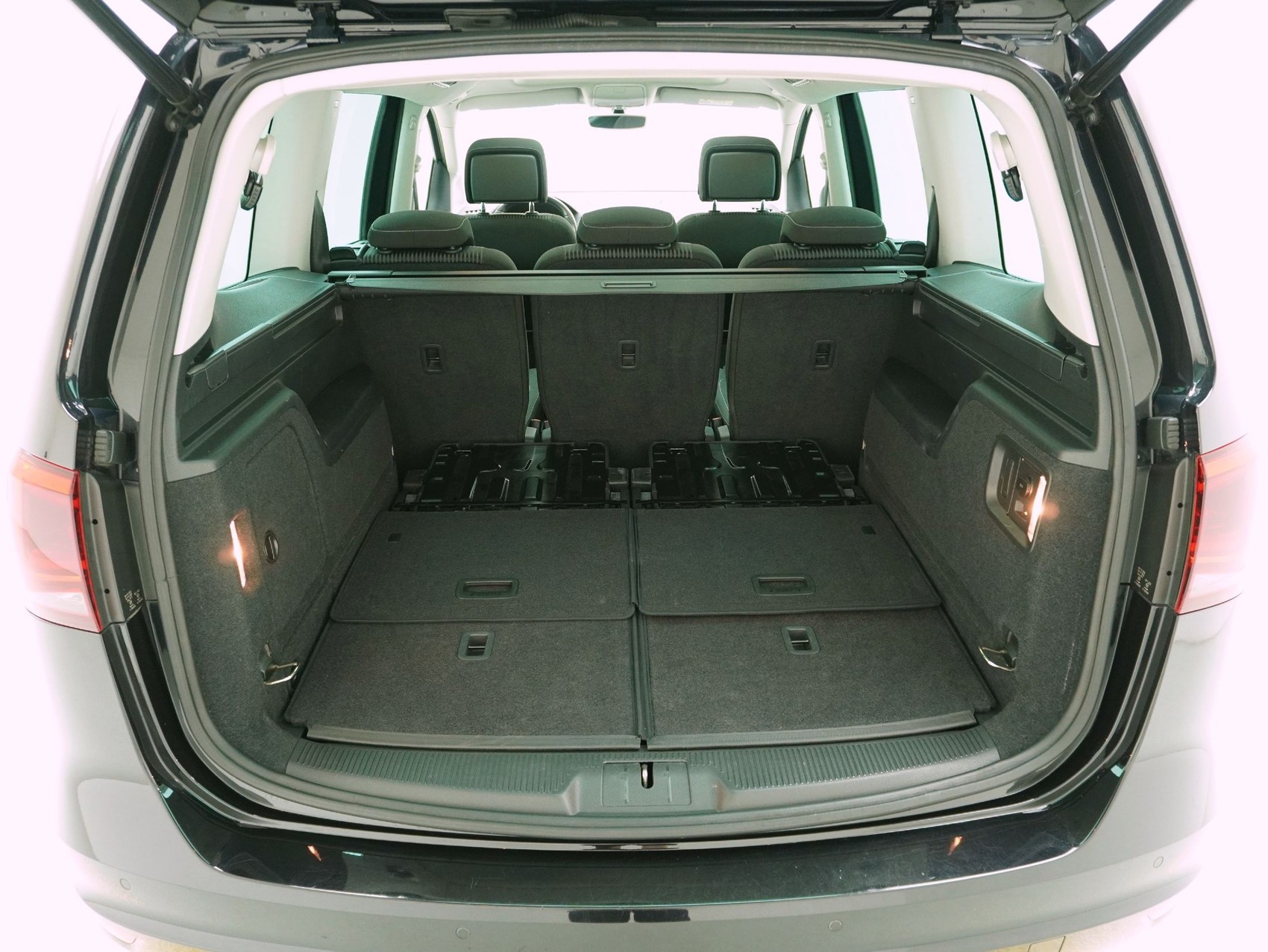 SEAT Alhambra 2.0 TDI DSG Style Advantage 7 Plätze-image-13
