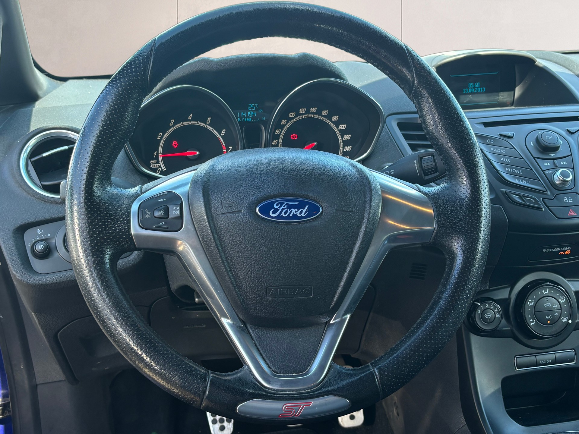 FORD Fiesta 1.6 SCTi ST-1-image-9