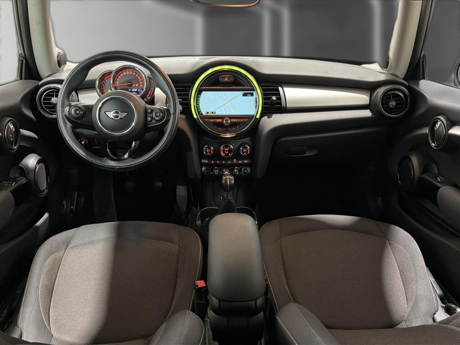 MINI Cooper-image-9