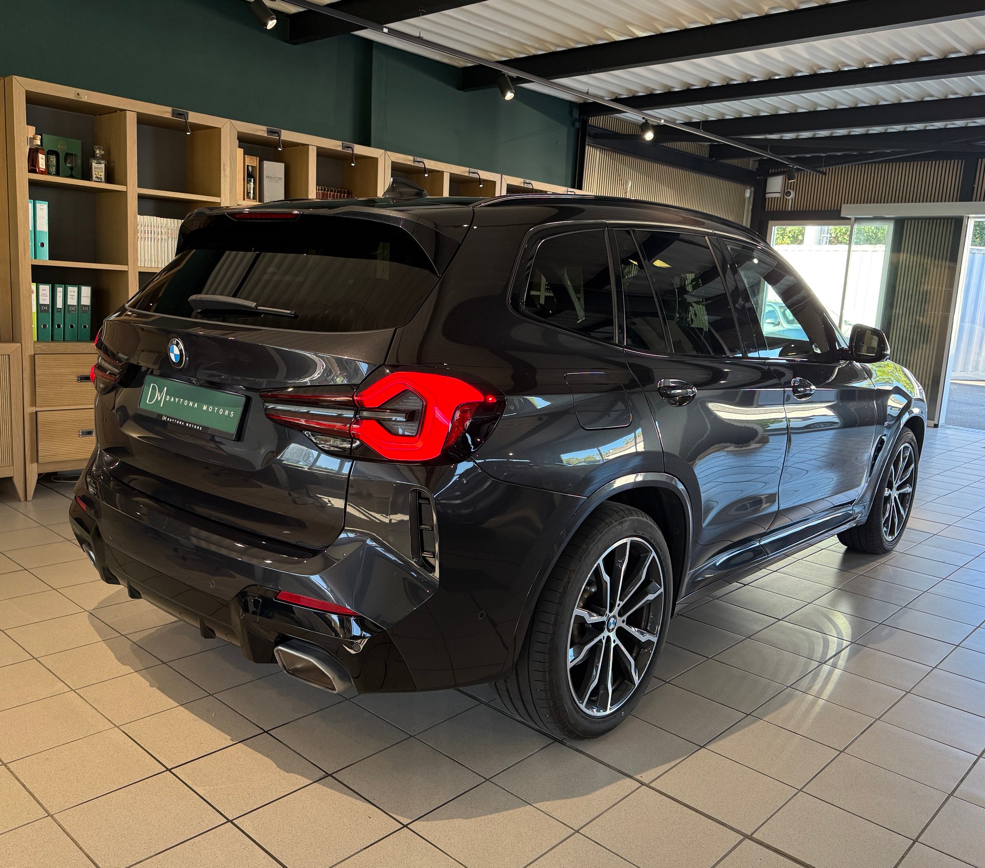 BMW X3 xDrive 30i M Sport-showroom-element-2