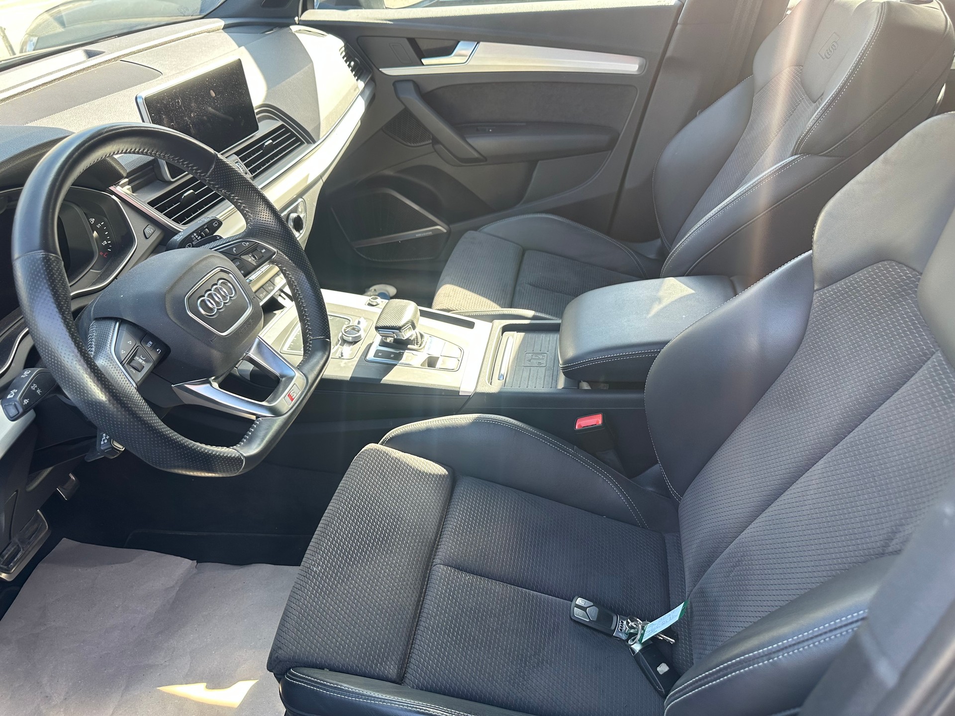 AUDI Q5 2.0 TFSI sport quattro S-tronic-image-7