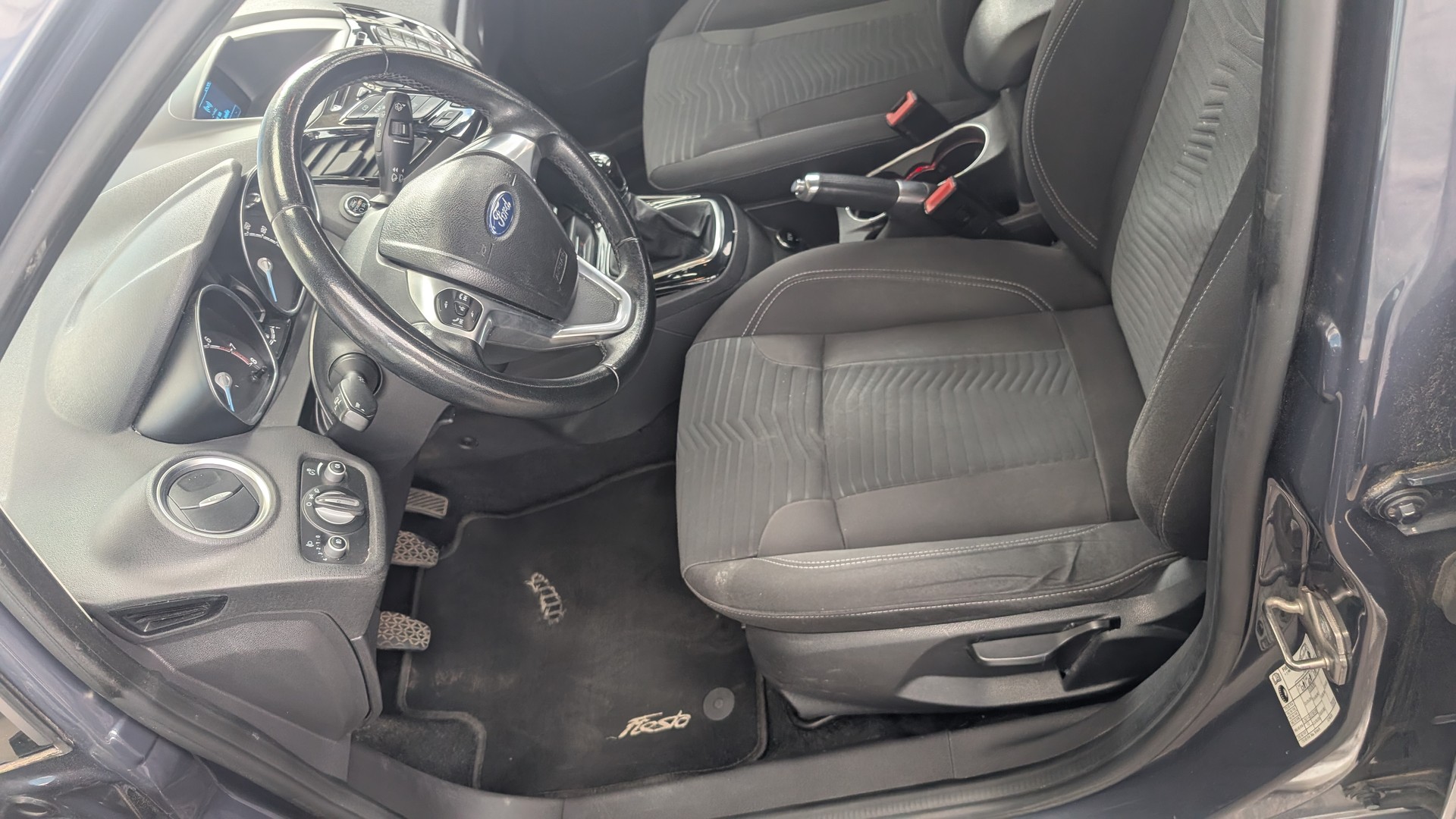 FORD 1.0 EcoB 100 Trend-image-4