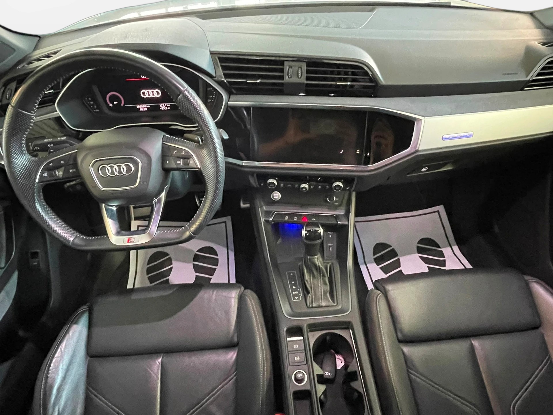 AUDI Q3 40 TFSI S line quattro S-tronic | CH-Auto | Ab MFK 09.2025 | S-Line Paket-image-11