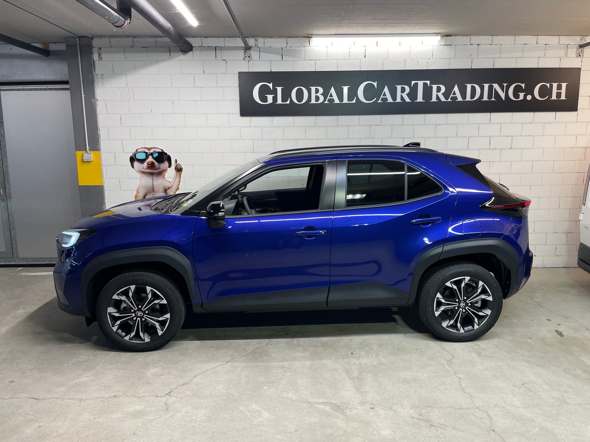 TOYOTA Yaris Cross 1.5 Trend AWD-showroom-element-2