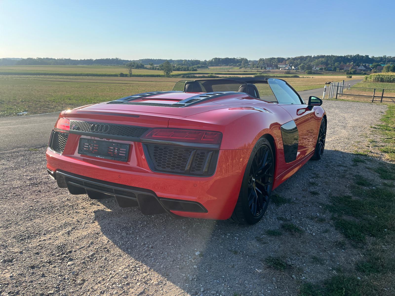 AUDI R8 Coupé 5.2 S-Tronic-image-3