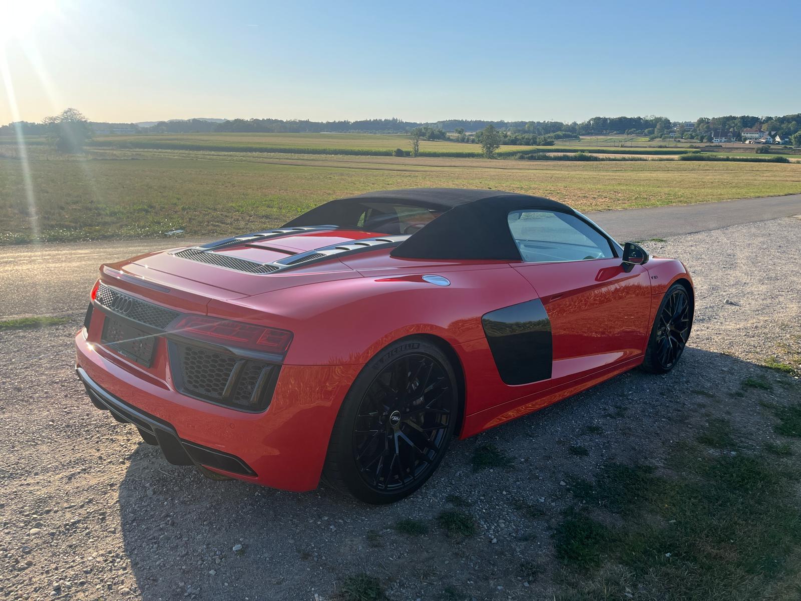 AUDI R8 Coupé 5.2 S-Tronic-image-10