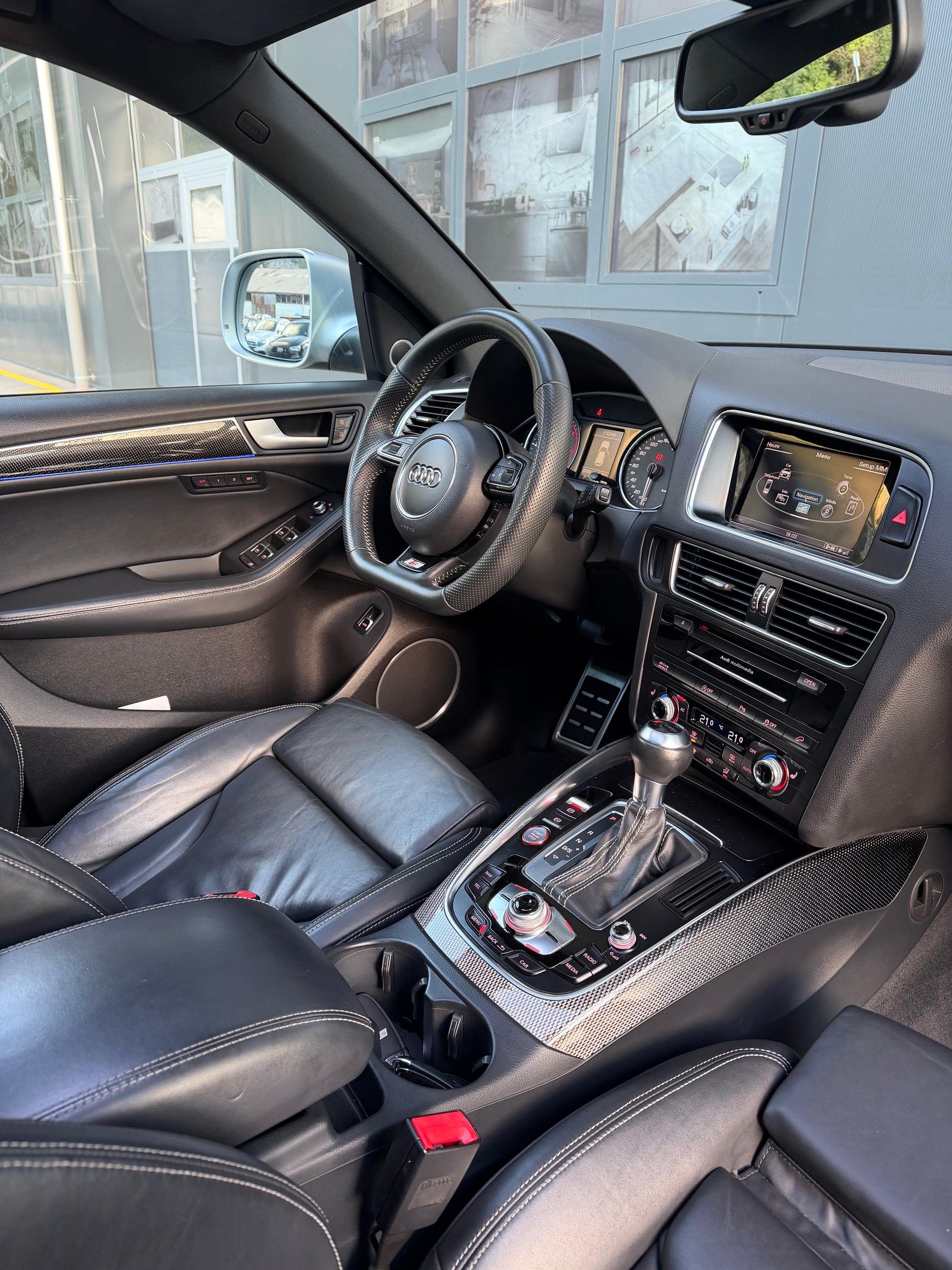 AUDI SQ5 3.0 TDI quattro tiptronic-image-11