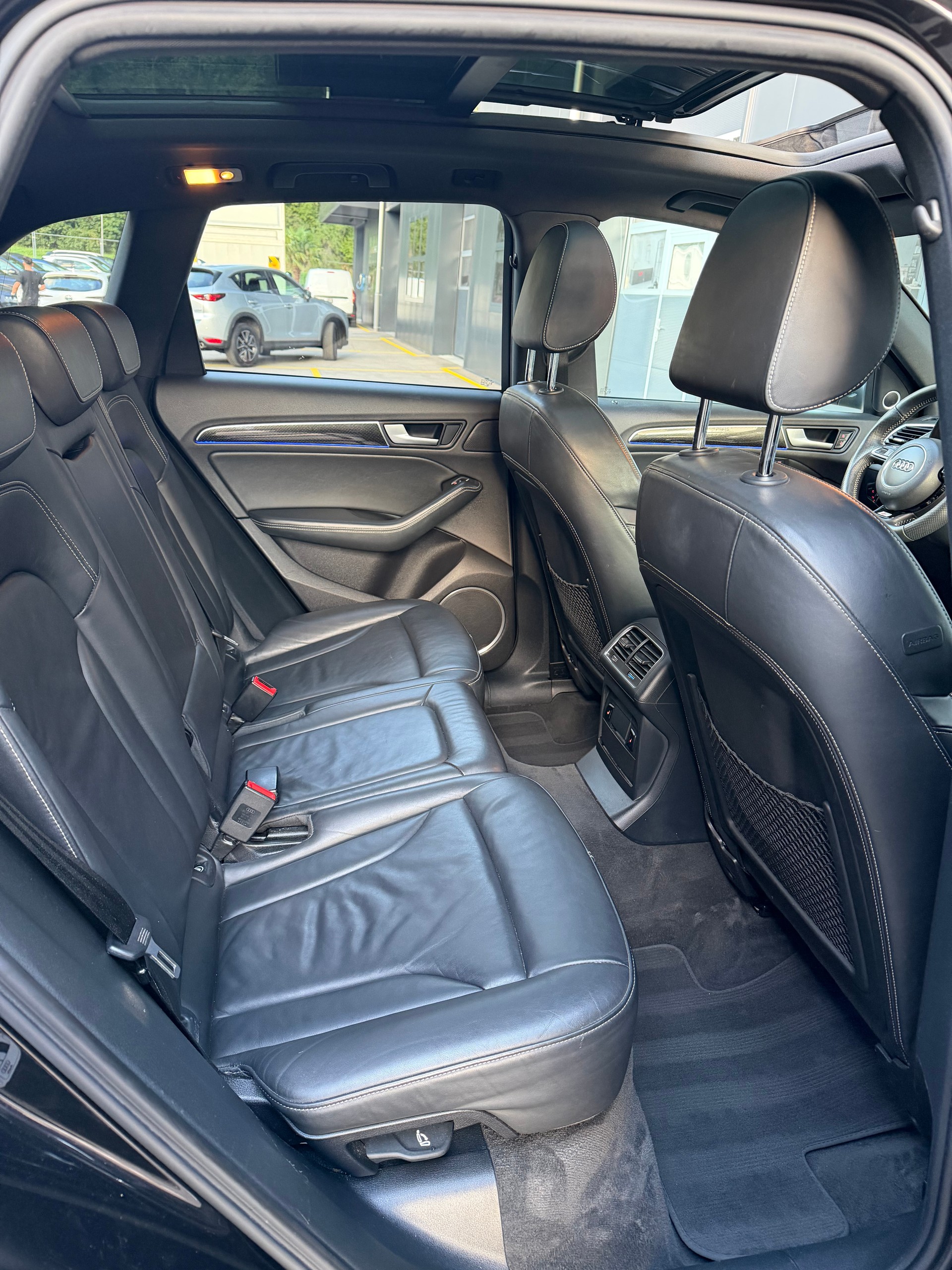 AUDI SQ5 3.0 TDI quattro tiptronic-image-8