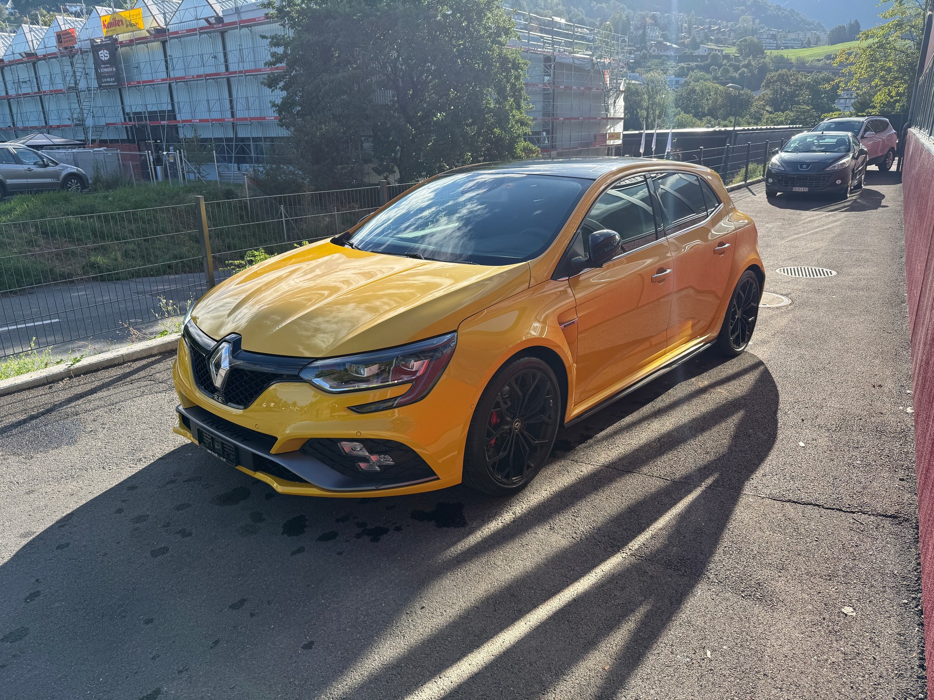 RENAULT Mégane Trophy 300 EDC-image-1