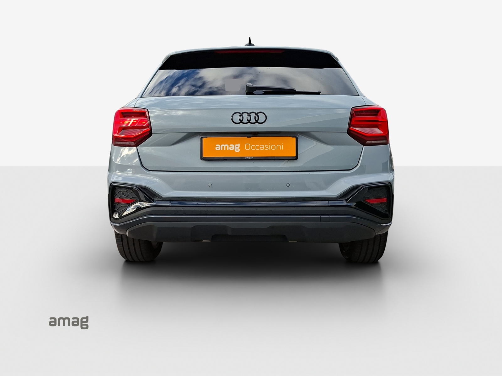 AUDI Q2 35 TFSI S line-image-3