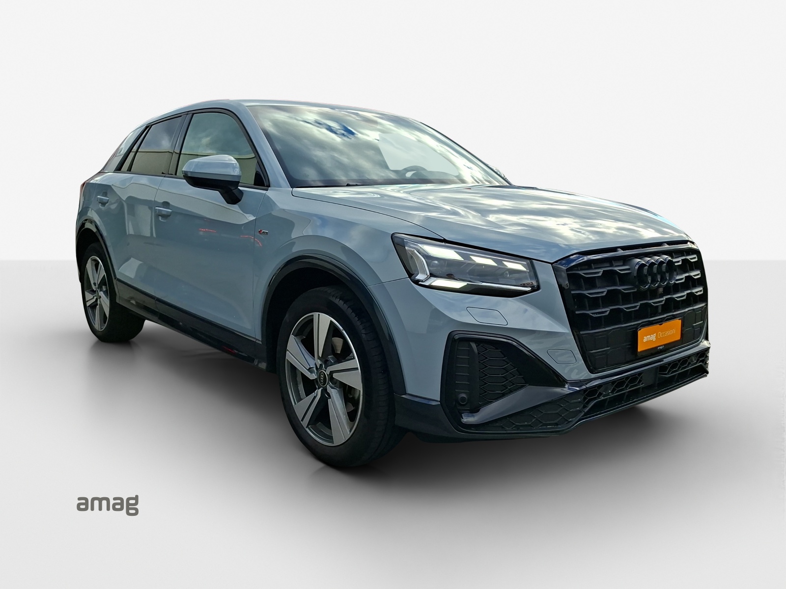 AUDI Q2 35 TFSI S line-image-5