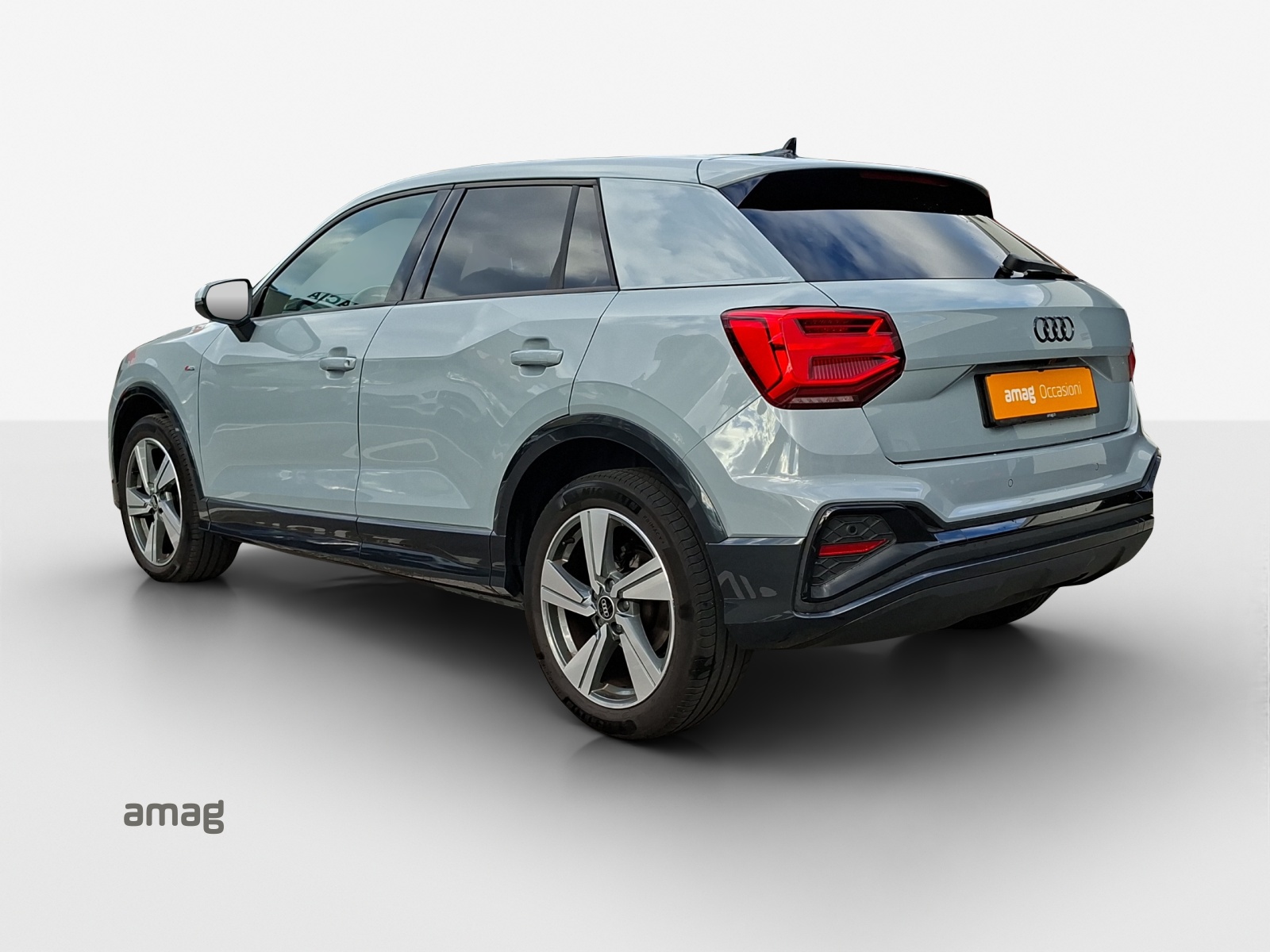 AUDI Q2 35 TFSI S line-image-2