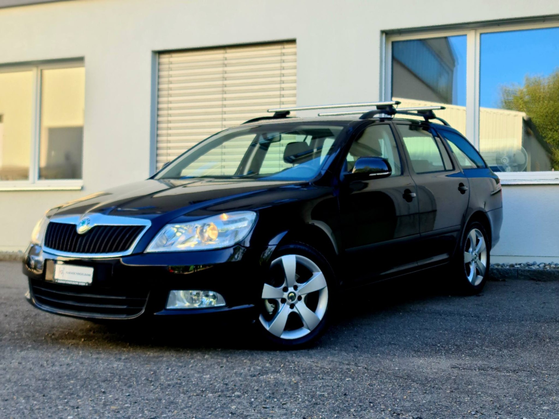SKODA Octavia Combi 1.8 TSI Elegance-image-1
