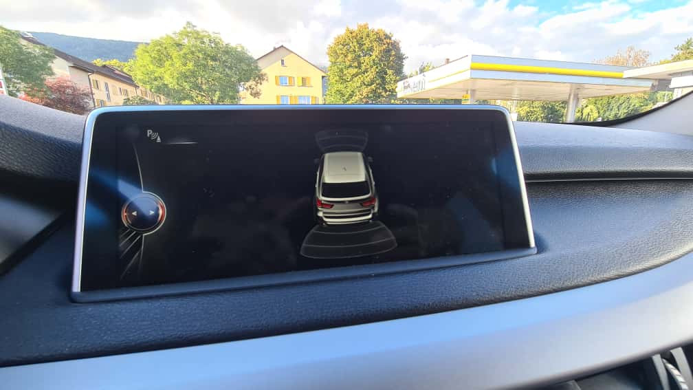 BMW X5 xDrive 30d Steptronic ** 7-Plätzer mit Voll-Leder Ausstattung ** PR-Glasdach ** AHK **-image-9