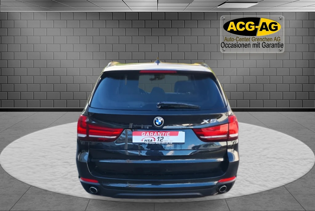 BMW X5 xDrive 30d Steptronic ** 7-Plätzer mit Voll-Leder Ausstattung ** PR-Glasdach ** AHK **-image-4
