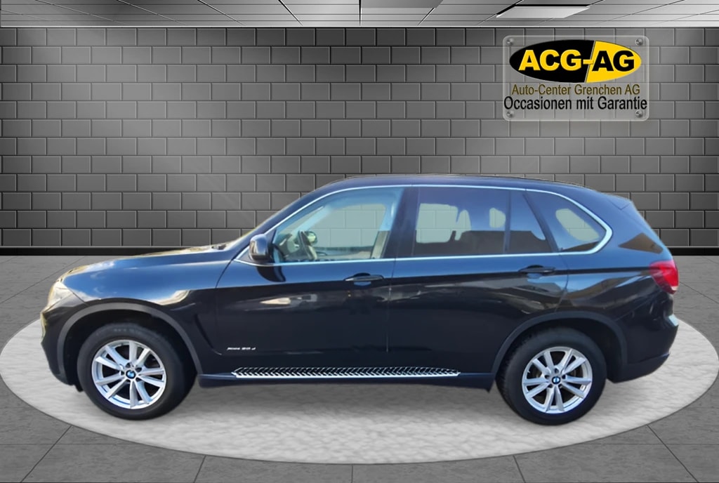 BMW X5 xDrive 30d Steptronic ** 7-Plätzer mit Voll-Leder Ausstattung ** PR-Glasdach ** AHK **-image-3