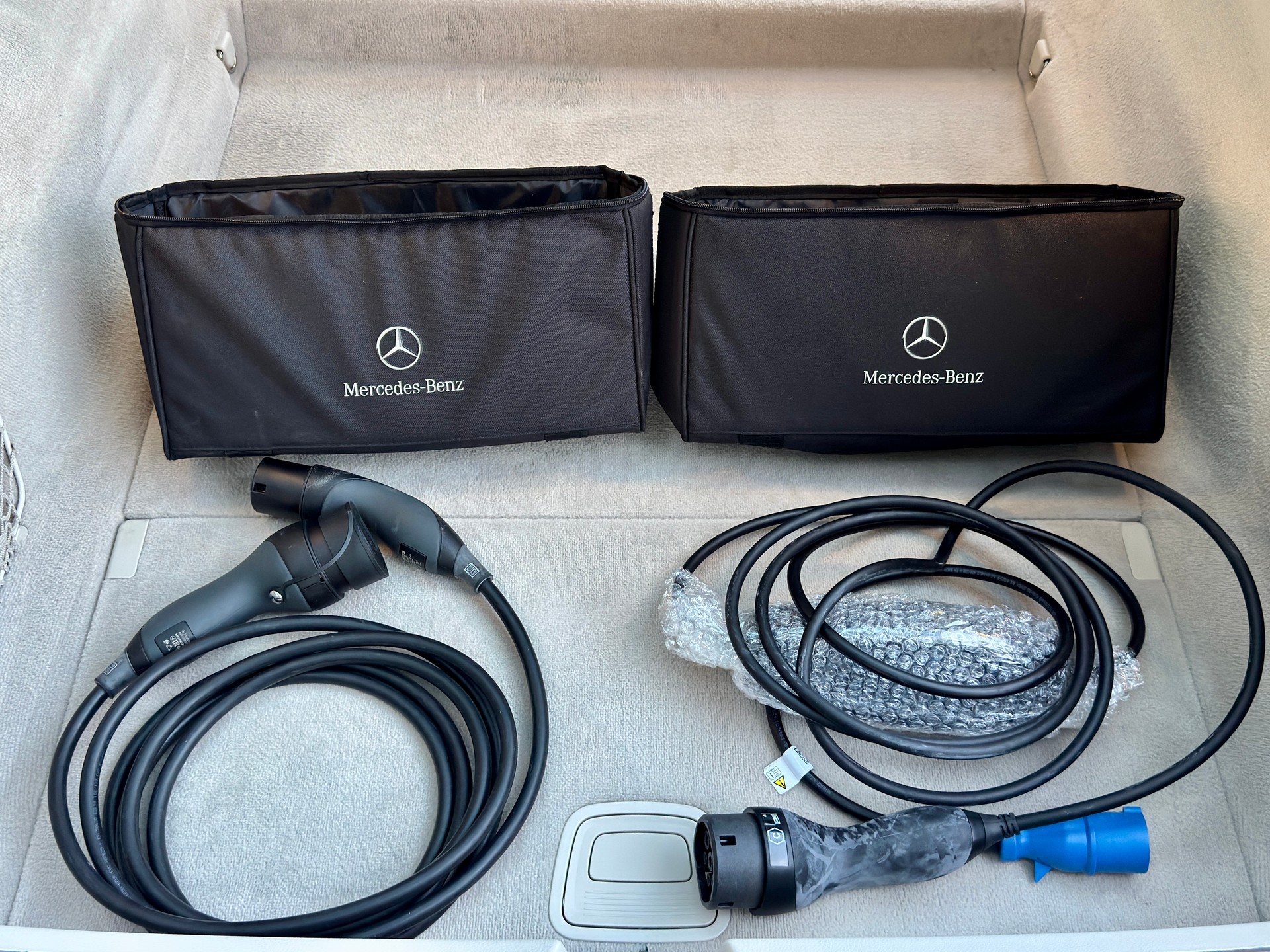 MERCEDES-BENZ EQS 450+-image-14
