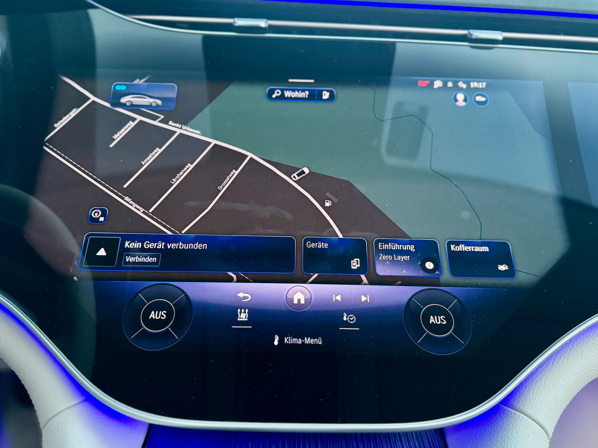 MERCEDES-BENZ EQS 450+-image-15