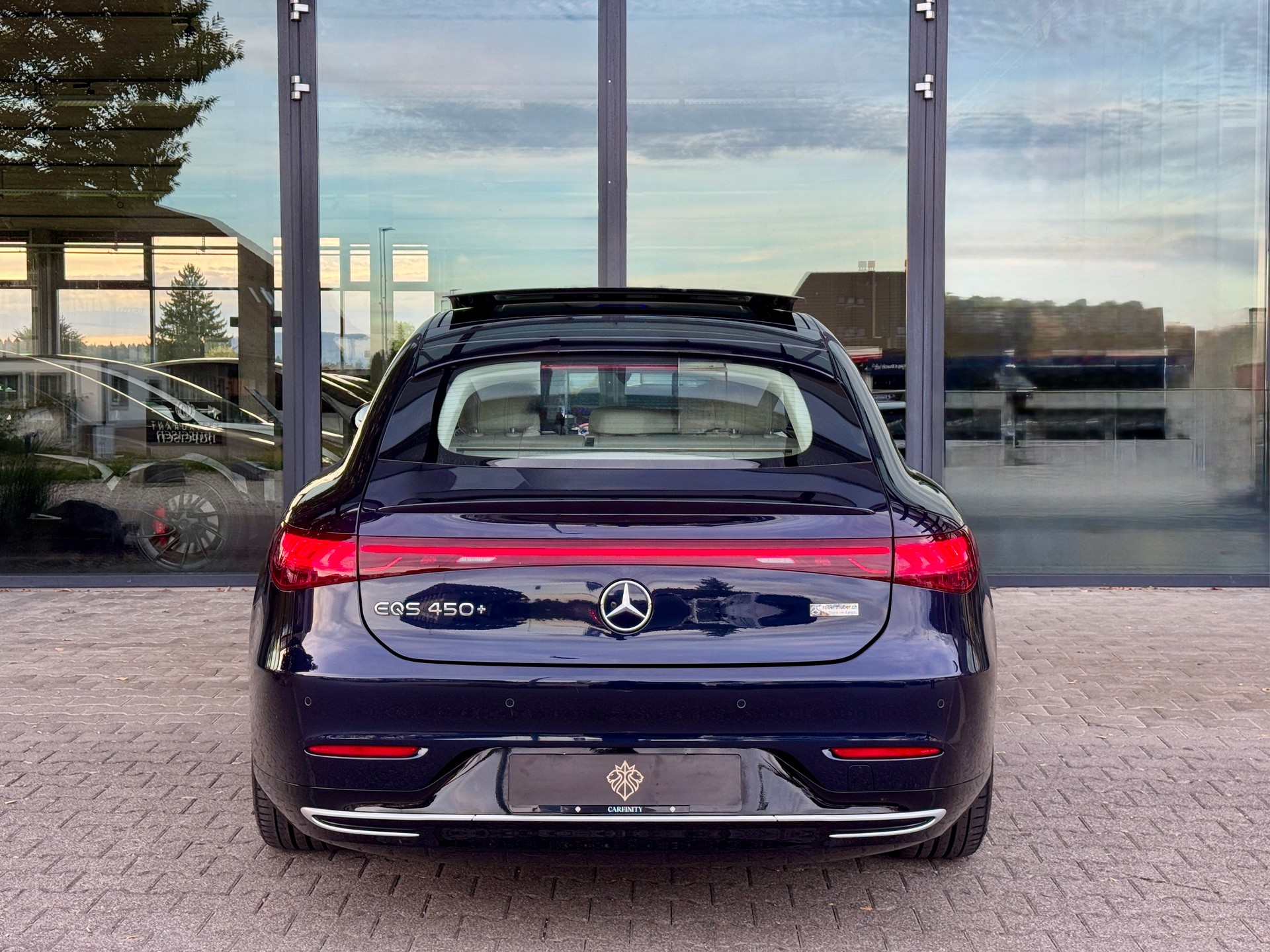 MERCEDES-BENZ EQS 450+-image-4