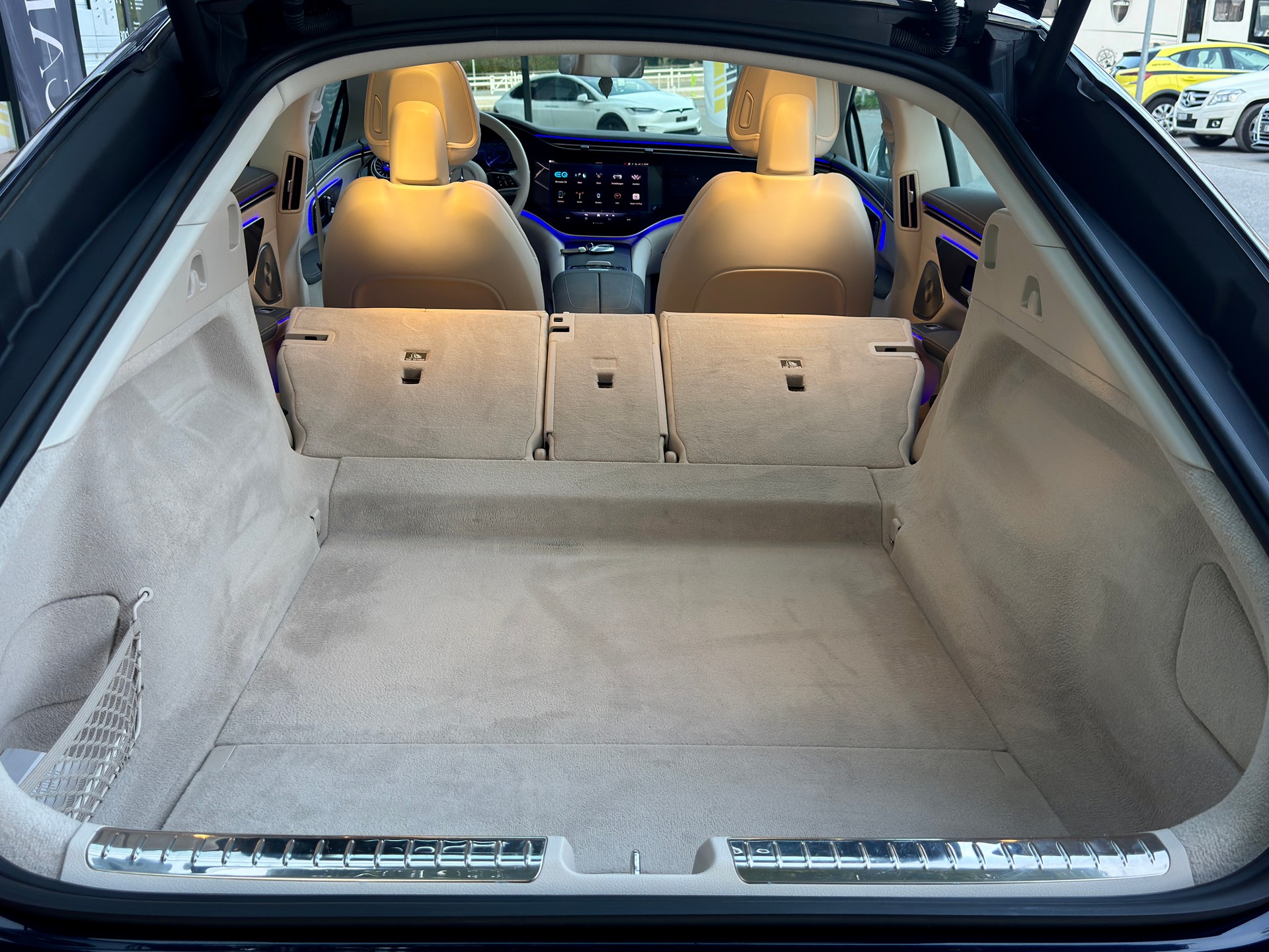 MERCEDES-BENZ EQS 450+-image-13